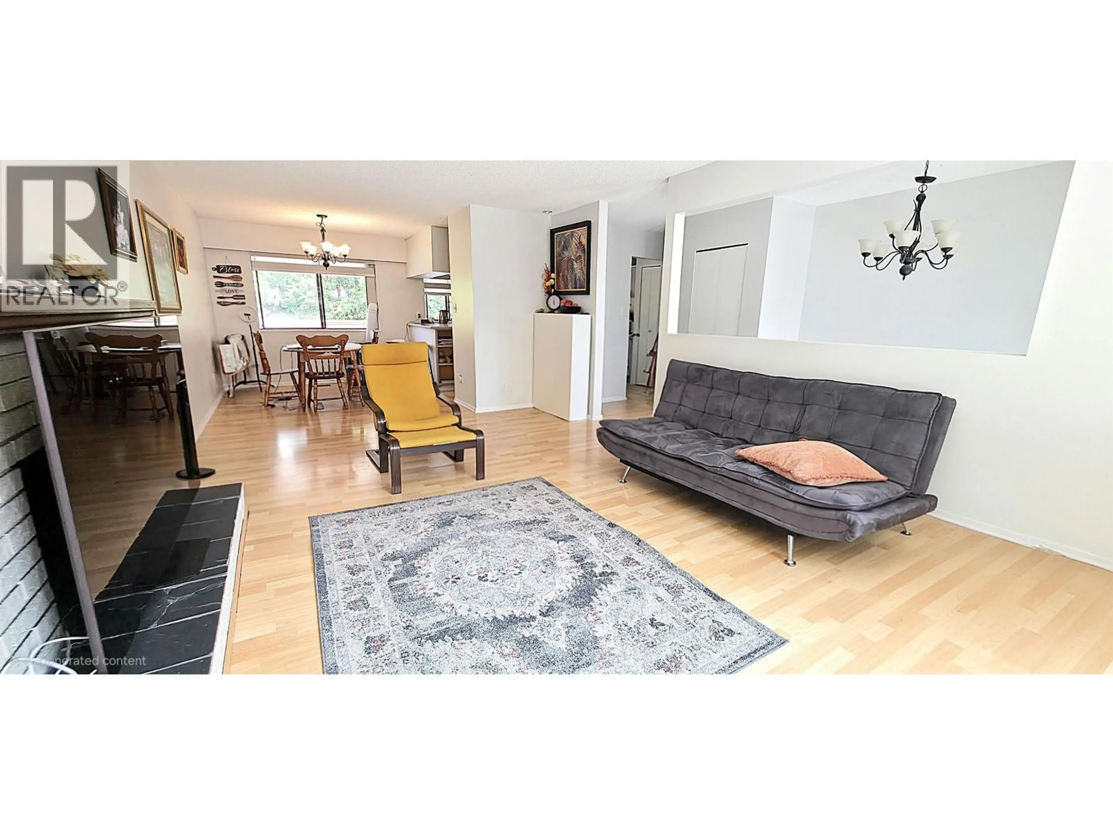 Living room with furniture, unknown for 12130 GREENWELL STREET, Maple Ridge British Columbia V2X7N1