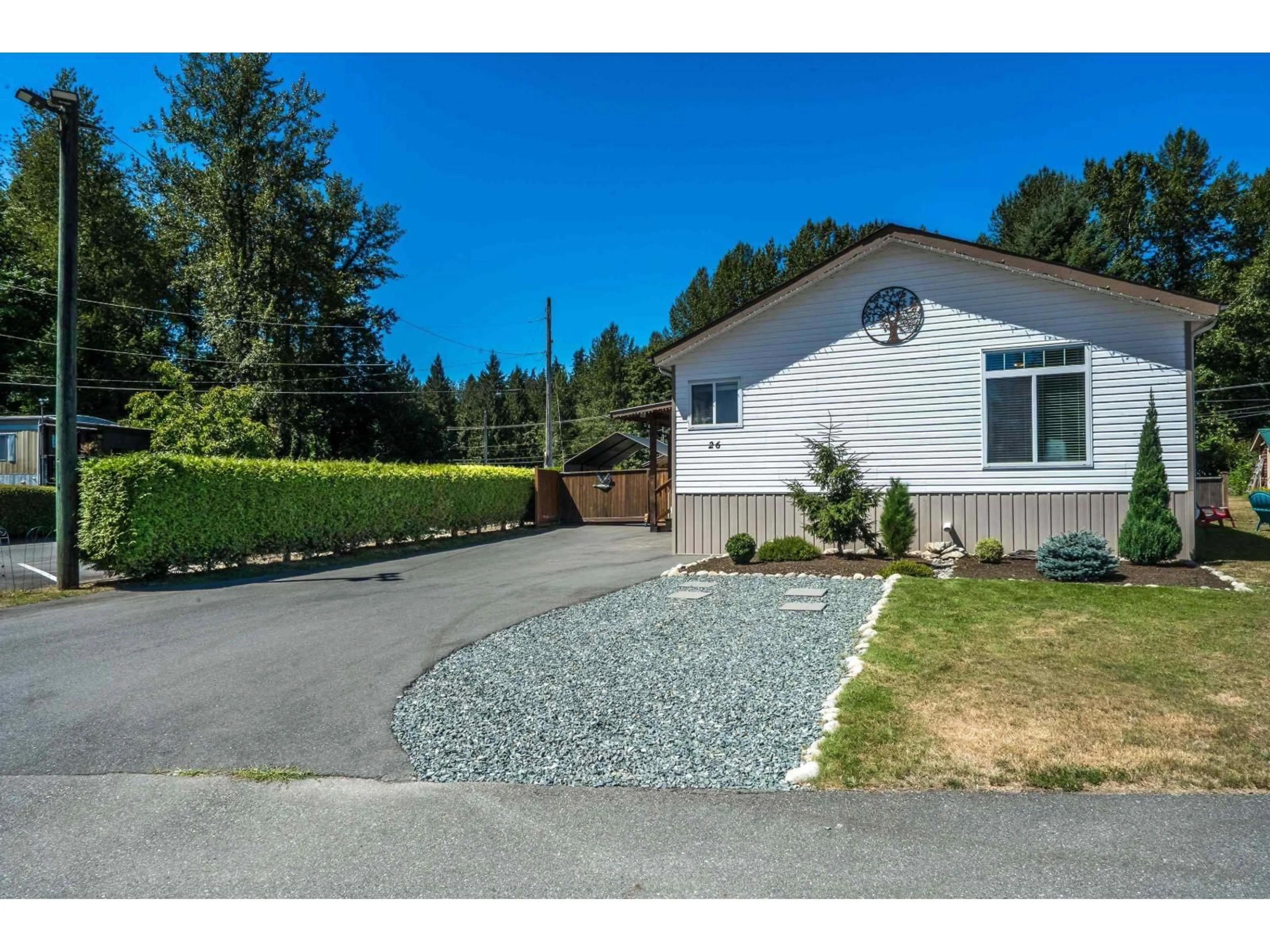 A pic from outside/outdoor area/front of a property/back of a property/a pic from drone, street for 26 - 9960 WILSON STREET, Mission British Columbia V4S1B3