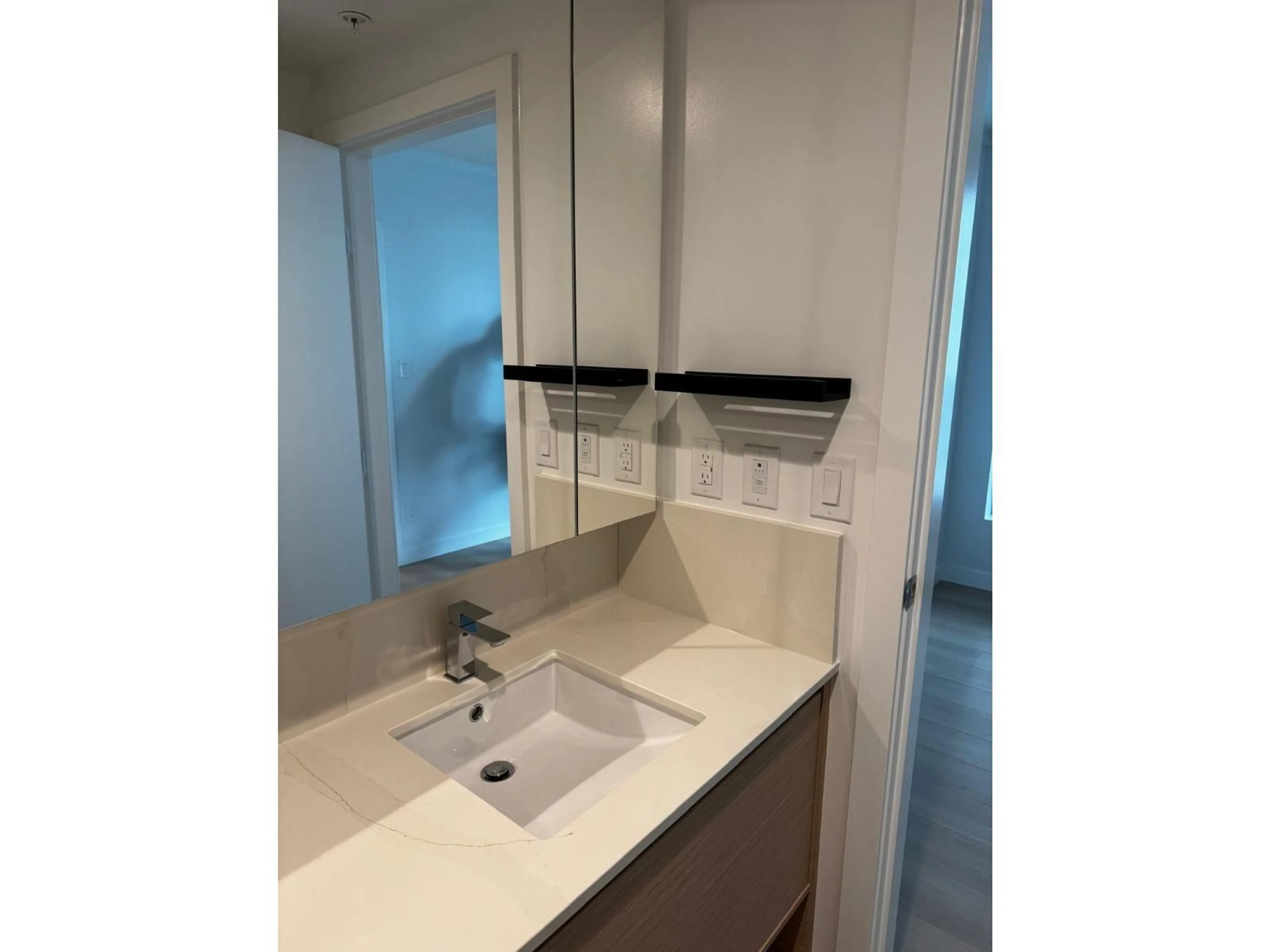A pic of a room for 704 - 13725 GEORGE JUNCTION, Surrey British Columbia V6E2Y3
