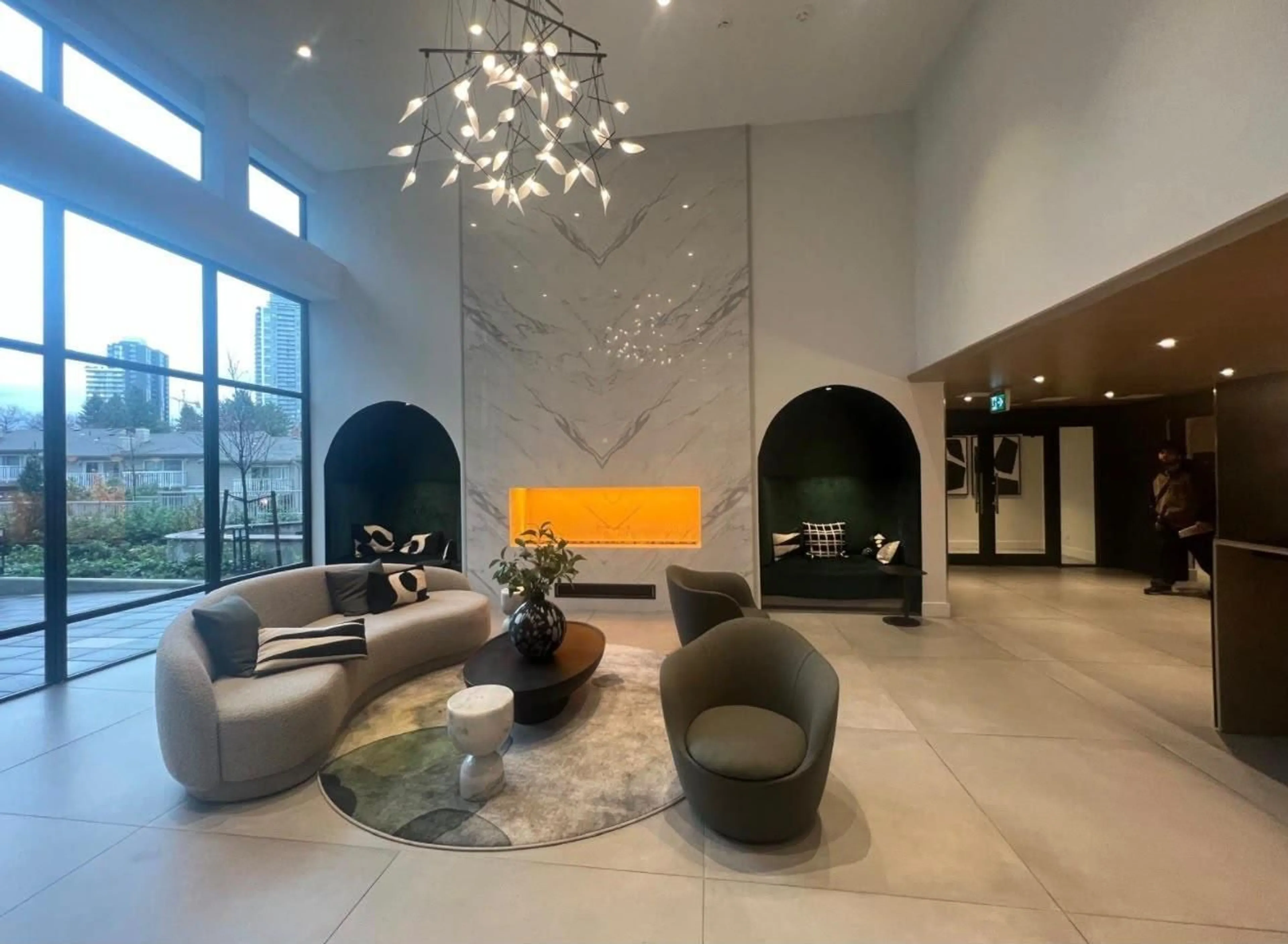Lobby for 905 - 13387 OLD YALE ROAD, Surrey British Columbia V3T0V6