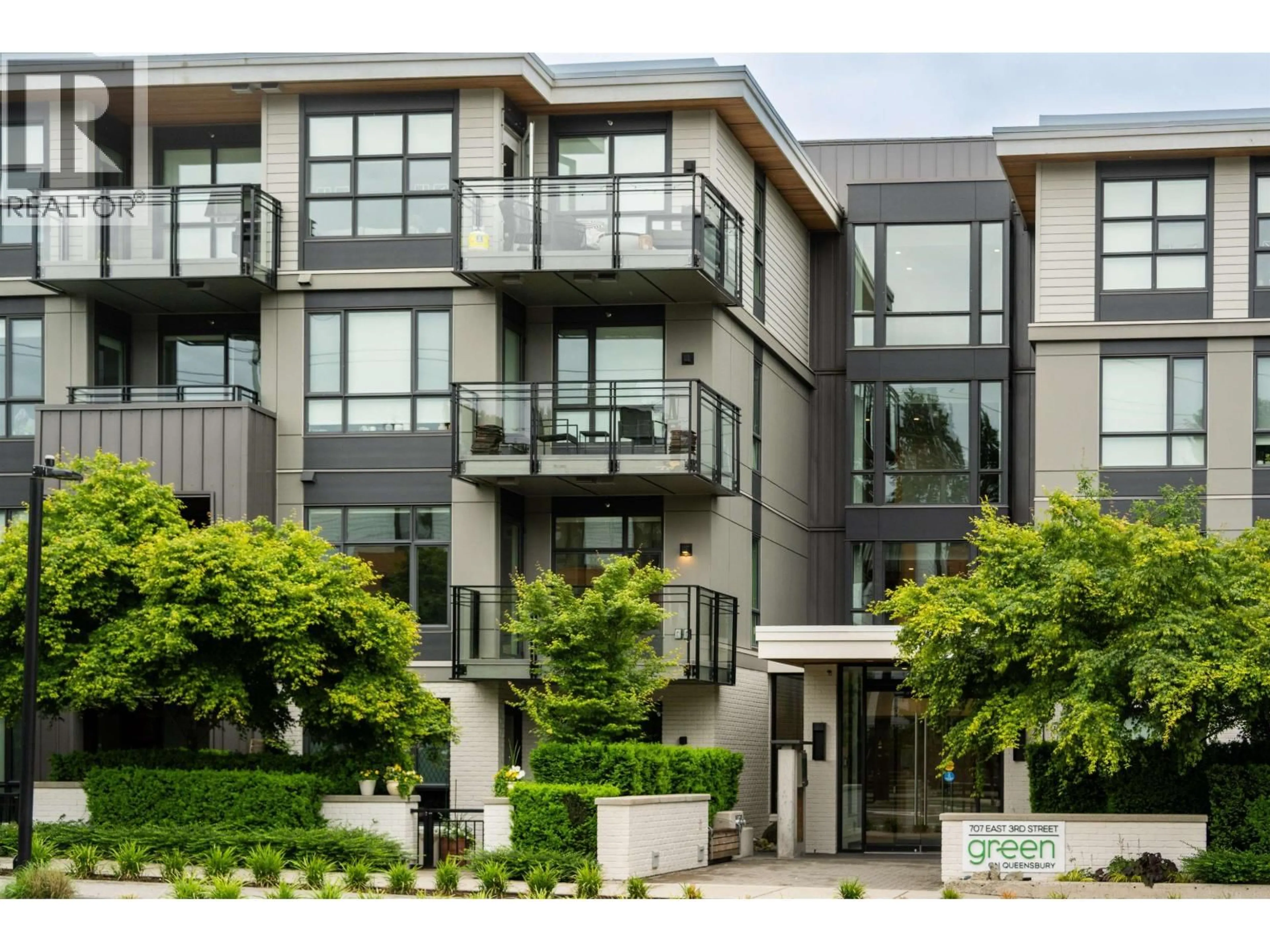 Unknown for 214 - 707 3RD STREET EAST, North Vancouver British Columbia V7L1G8