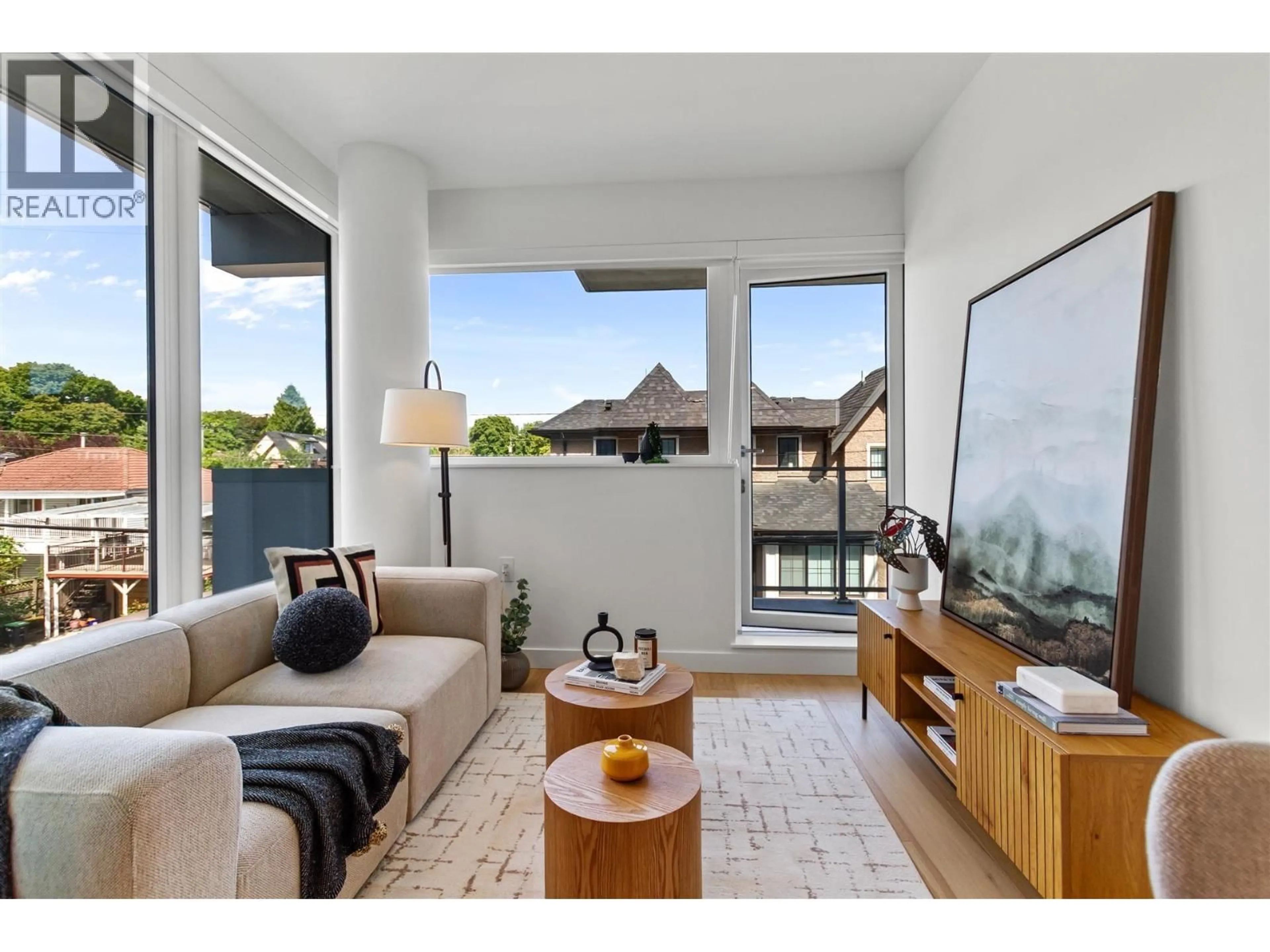 Living room with furniture, unknown for 307 - 8120 OAK STREET, Vancouver British Columbia V6P0N2