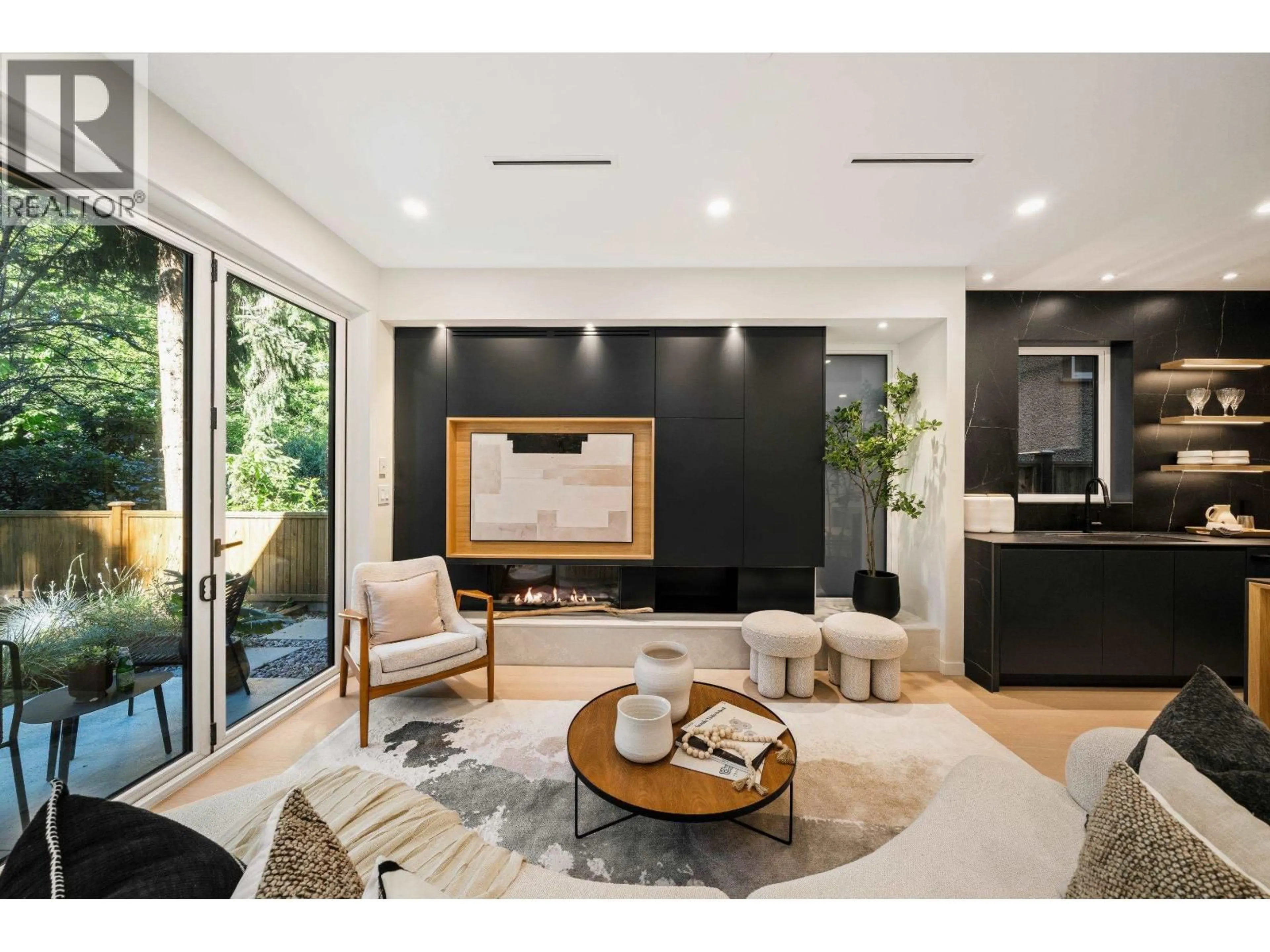 Unknown for 1 - 2764 14 AVENUE, Vancouver British Columbia V6K2X2