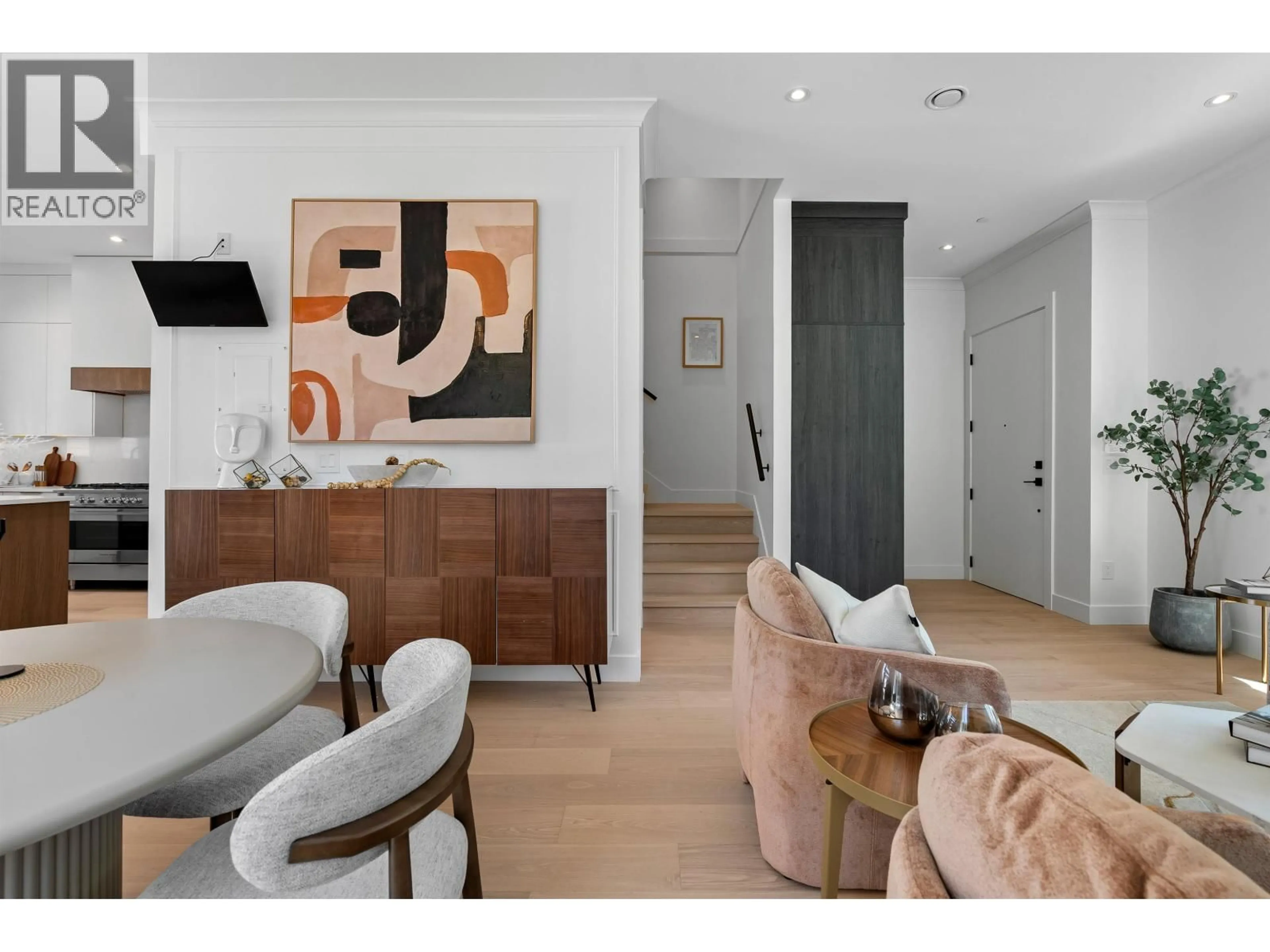 Living room with furniture, unknown for 2 - 4845 COMMERCIAL STREET, Vancouver British Columbia V5N4G9
