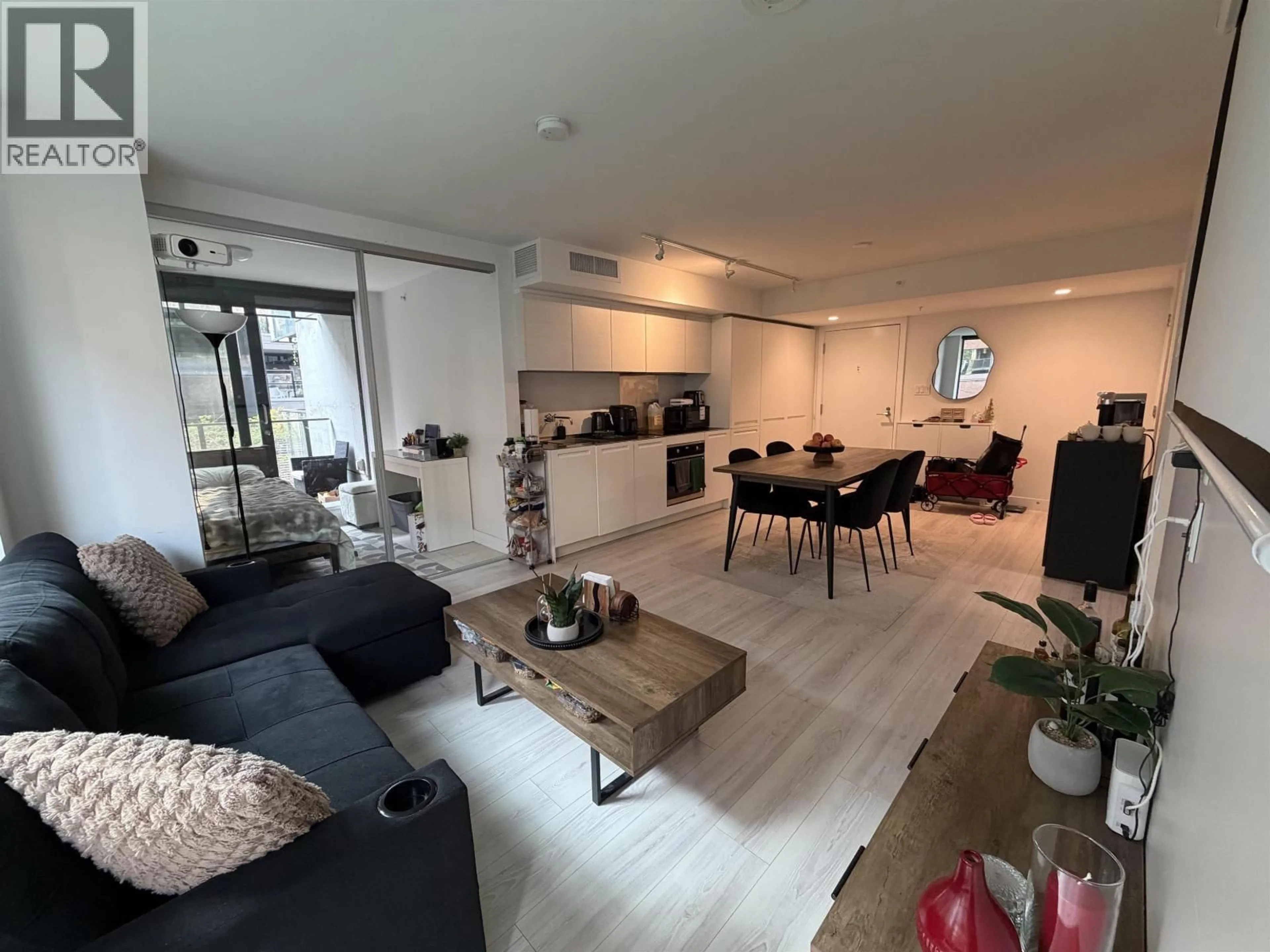 Living room with furniture, unknown for 507 - 1133 HORNBY STREET, Vancouver British Columbia V6Z1W1