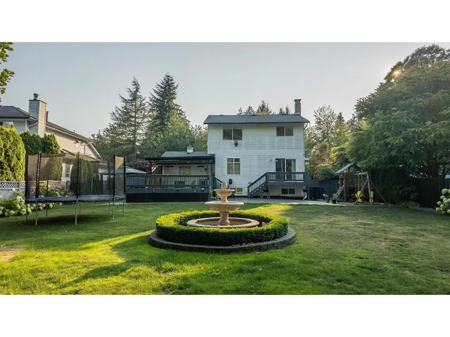6096 KILLARNEY DRIVE, Surrey 5
