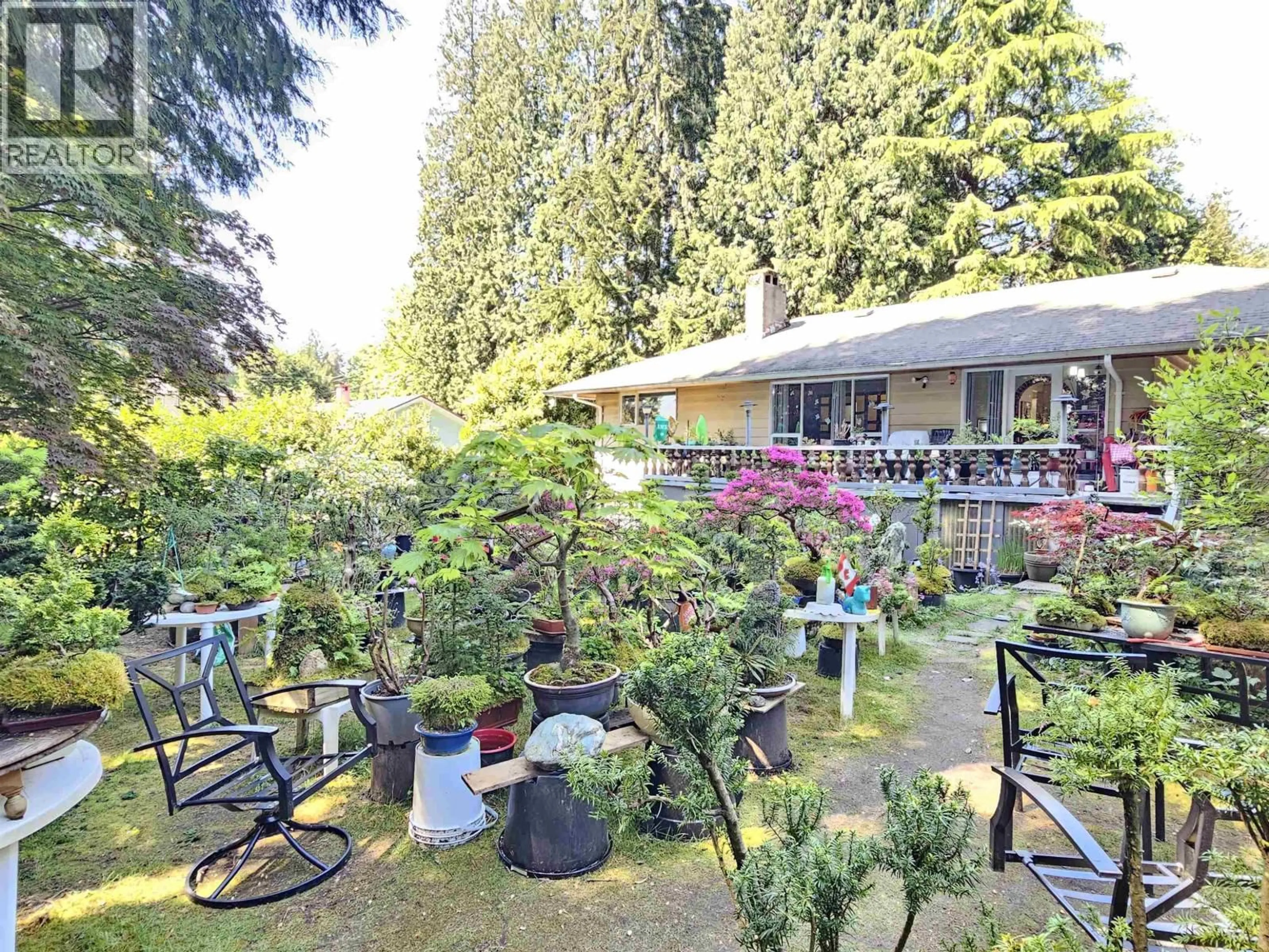 Patio, forest/trees view for 435 E OSBORNE ROAD, North Vancouver British Columbia V7N1M4
