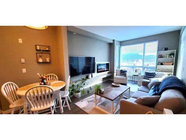 409 - 2242 WHATCOM ROAD, Abbotsford 4