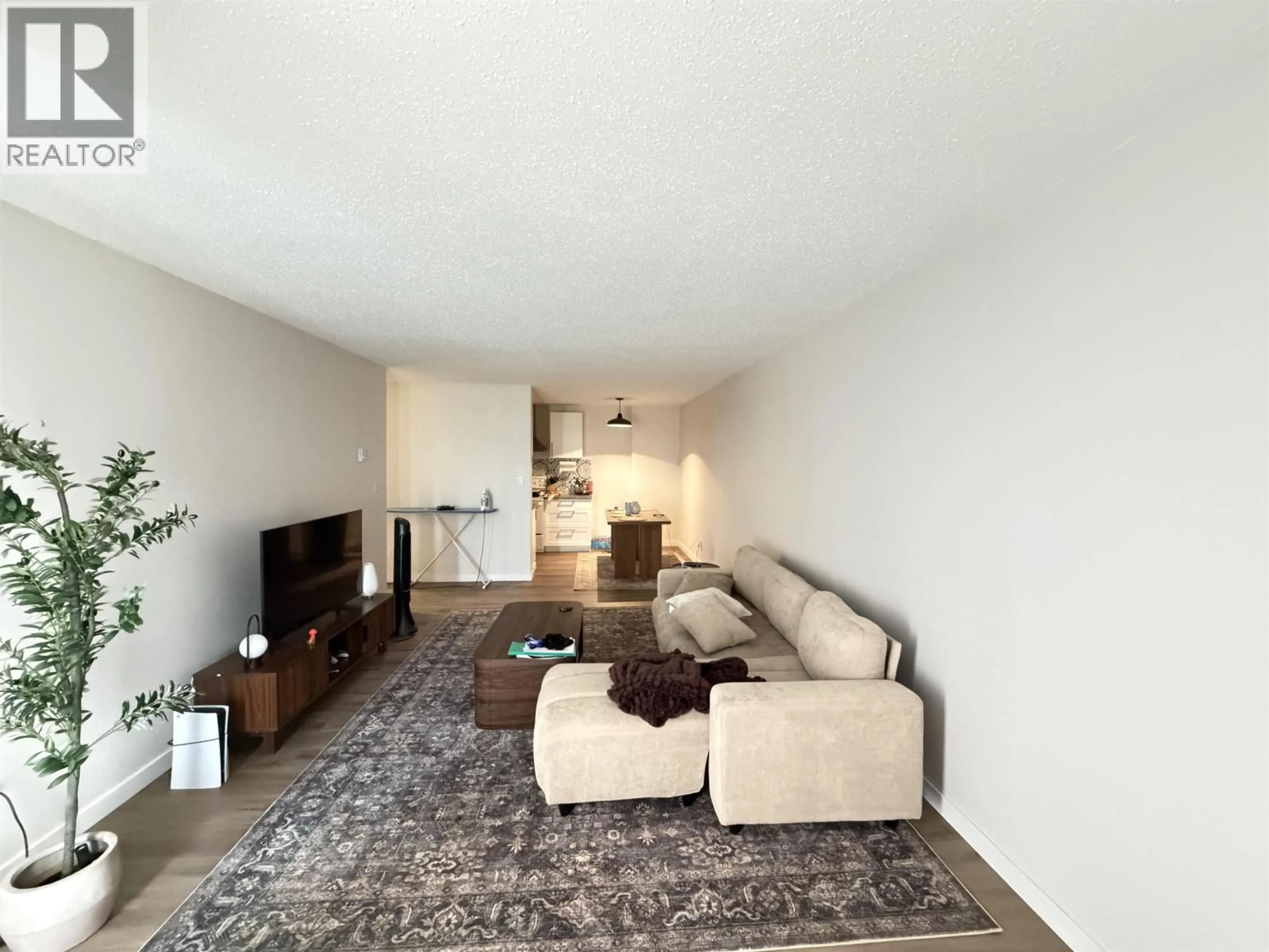Living room with furniture, unknown for 412 - 280 BROADWAY AVENUE, Williams Lake British Columbia V2G4J7