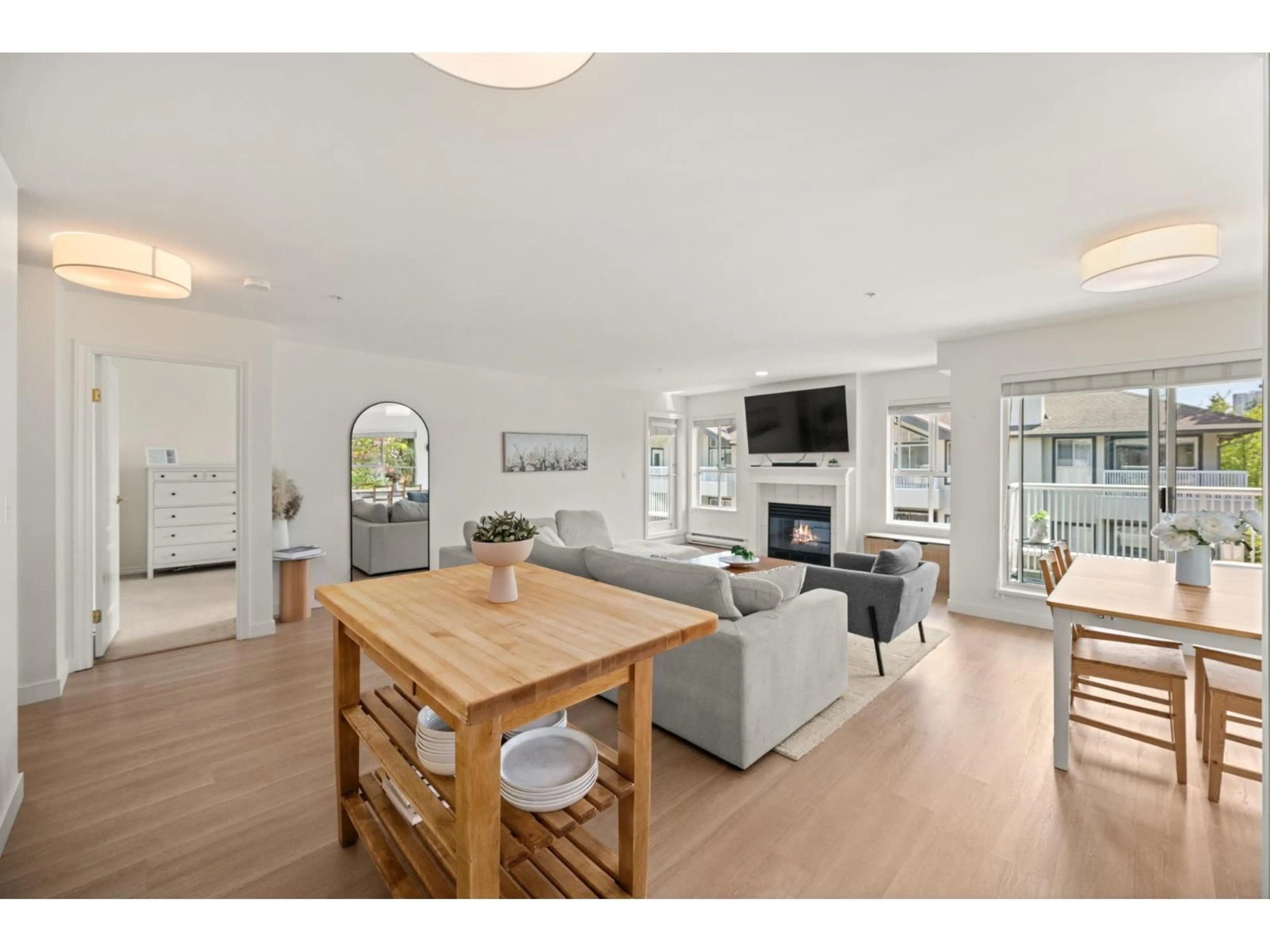 Unknown for 309 - 15272 20 AVENUE, Surrey British Columbia V4A2A3
