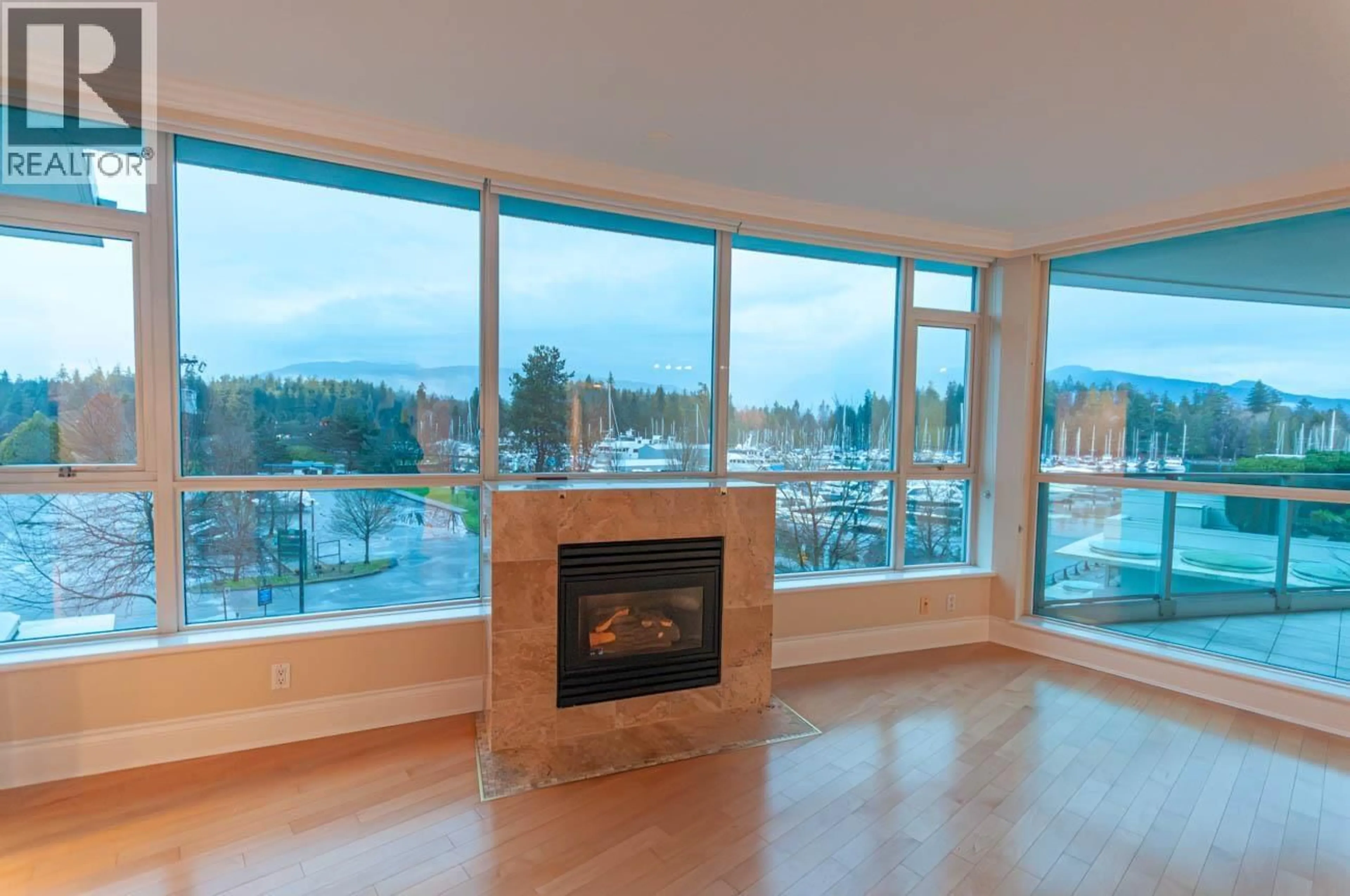 Indoor foyer for 302 - 1777 BAYSHORE DRIVE, Vancouver British Columbia V6G3H2