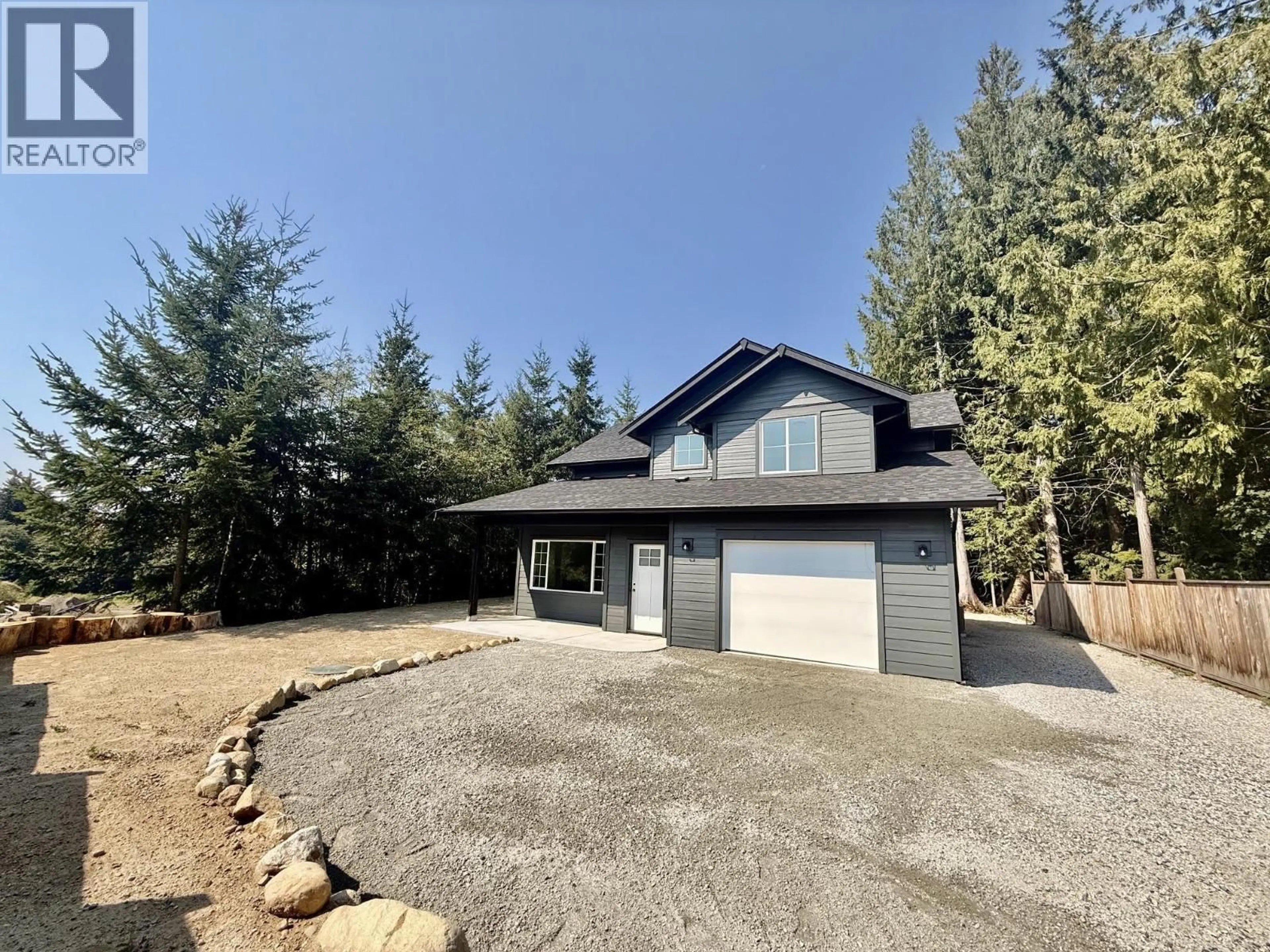 A pic from outside/outdoor area/front of a property/back of a property/a pic from drone, unknown for 503 JORDAN WAY, Gibsons British Columbia V0N1V5