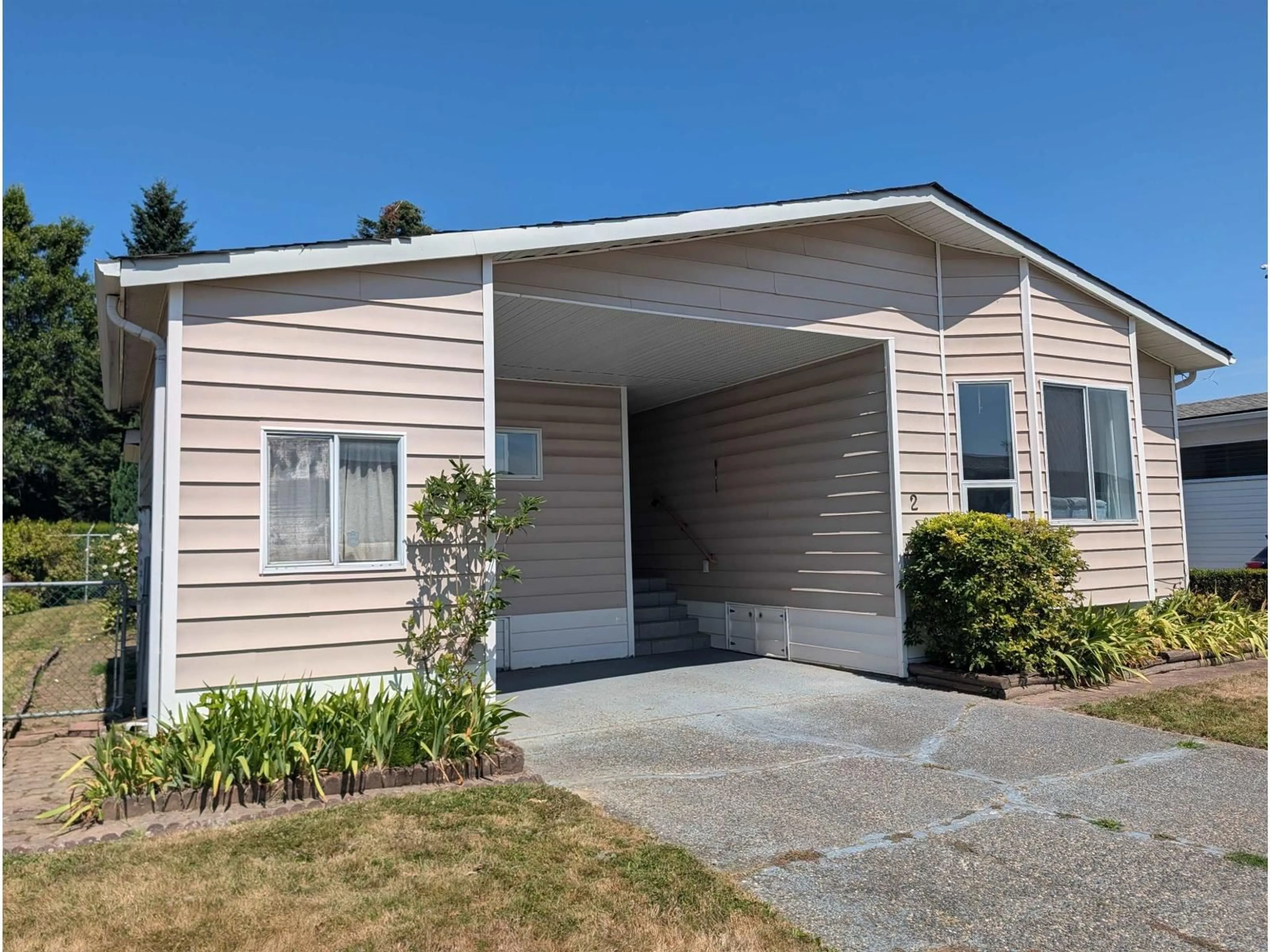 Home with vinyl exterior material, street for 2 - 9055 ASHWELL ROAD, Chilliwack British Columbia V2P8A8