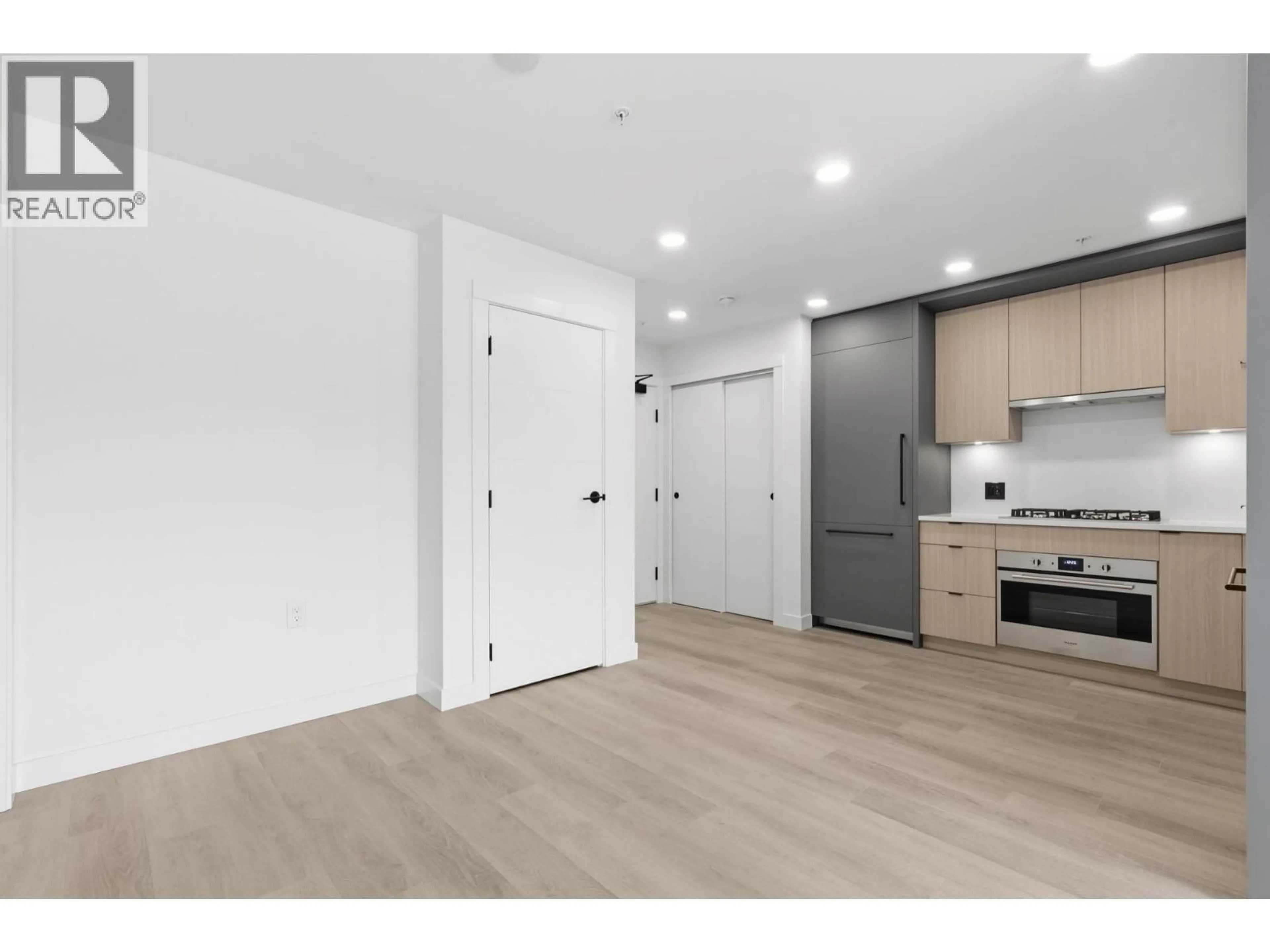 Unknown for 507 - 2268 BROADWAY, Vancouver British Columbia V5N0L2