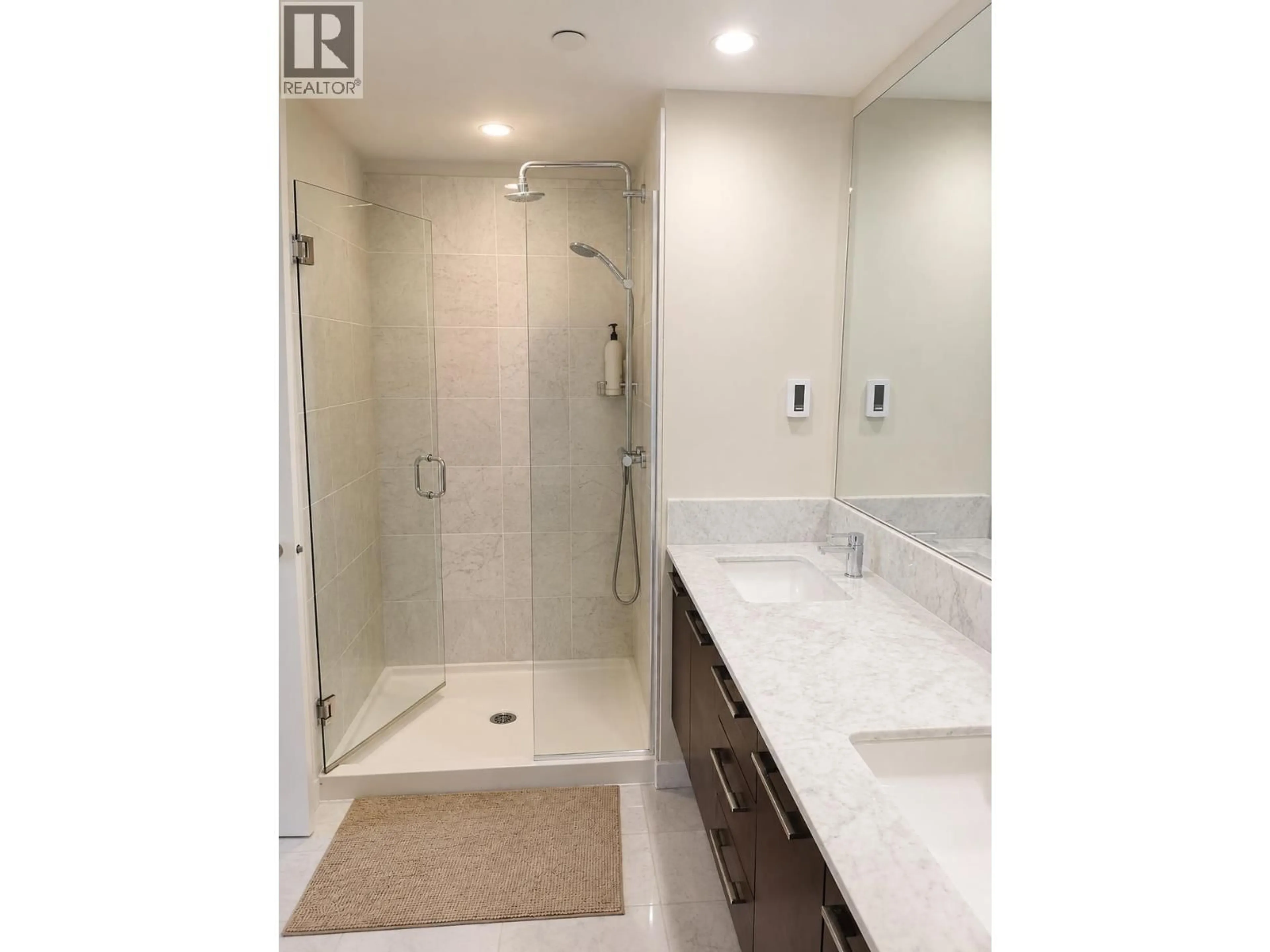 Contemporary bathroom, ceramic/tile floor for 1103 - 5868 AGRONOMY ROAD, Vancouver British Columbia V6T0B5