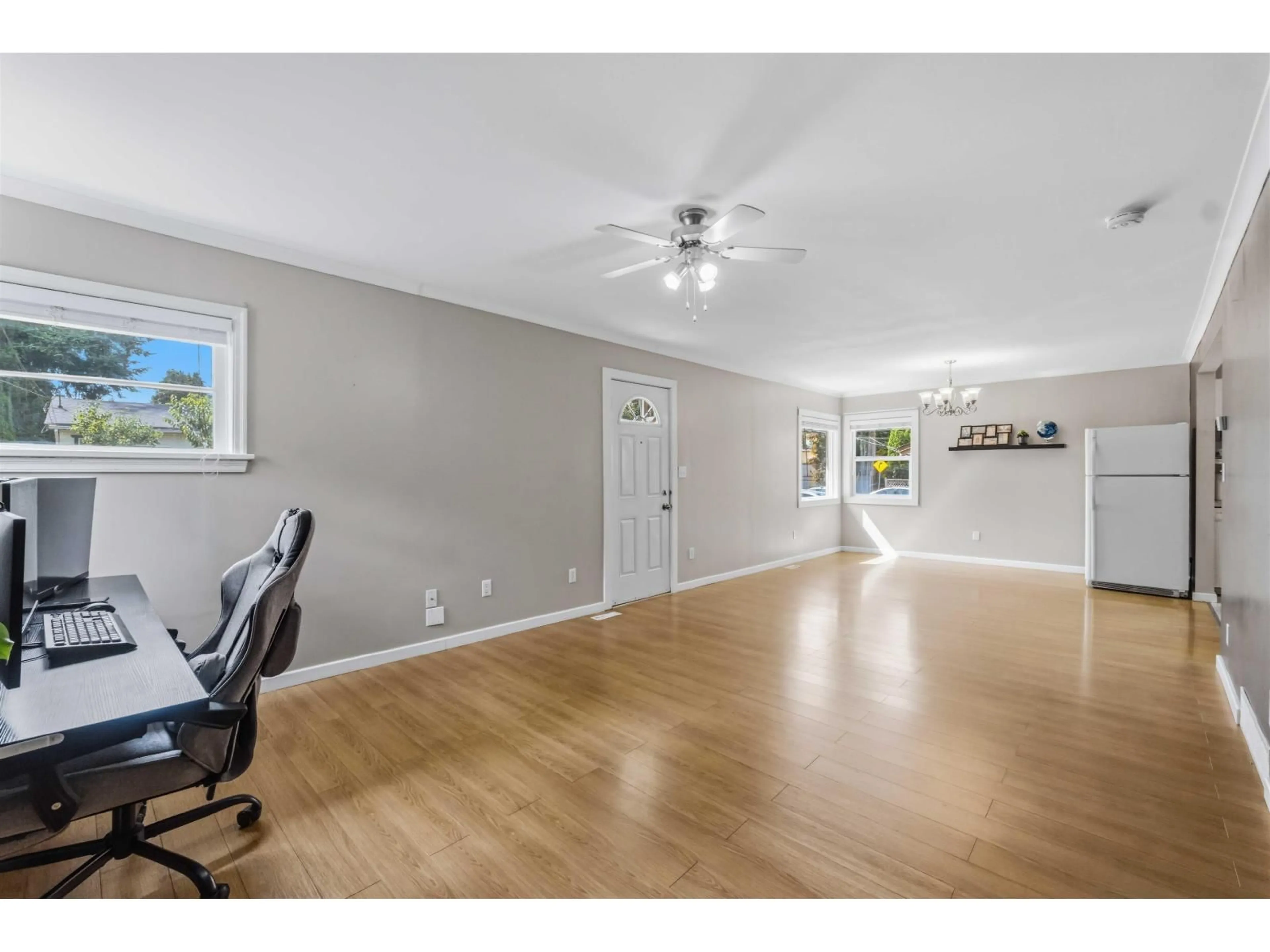 A pic of a room for 2304 MOULDSTADE ROAD, Abbotsford British Columbia V2S3X4