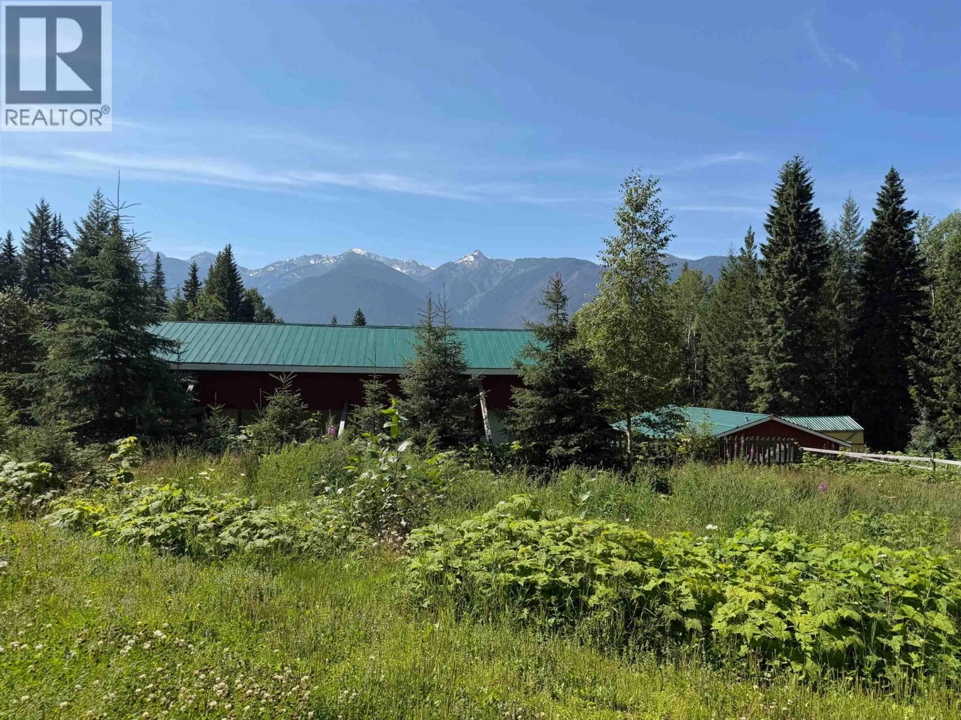 A pic from outside/outdoor area/front of a property/back of a property/a pic from drone, mountain view for 7900 READ ROAD, Dunster British Columbia V0J1J0