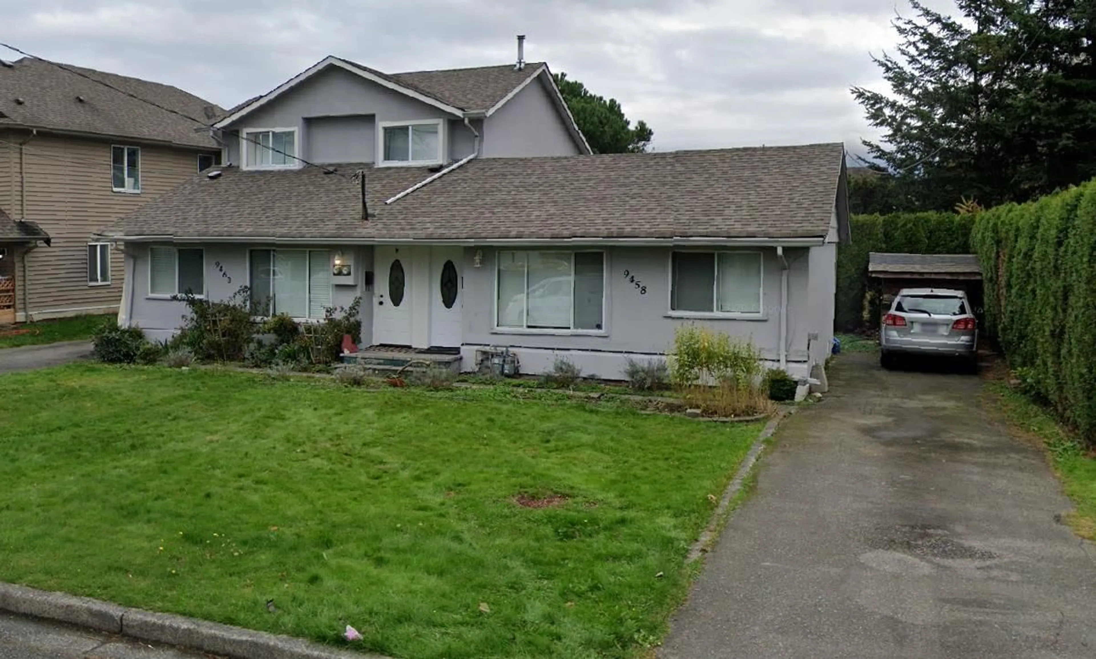 A pic from outside/outdoor area/front of a property/back of a property/a pic from drone, street for 9458 MENZIES STREET, Chilliwack British Columbia V2P5Z4