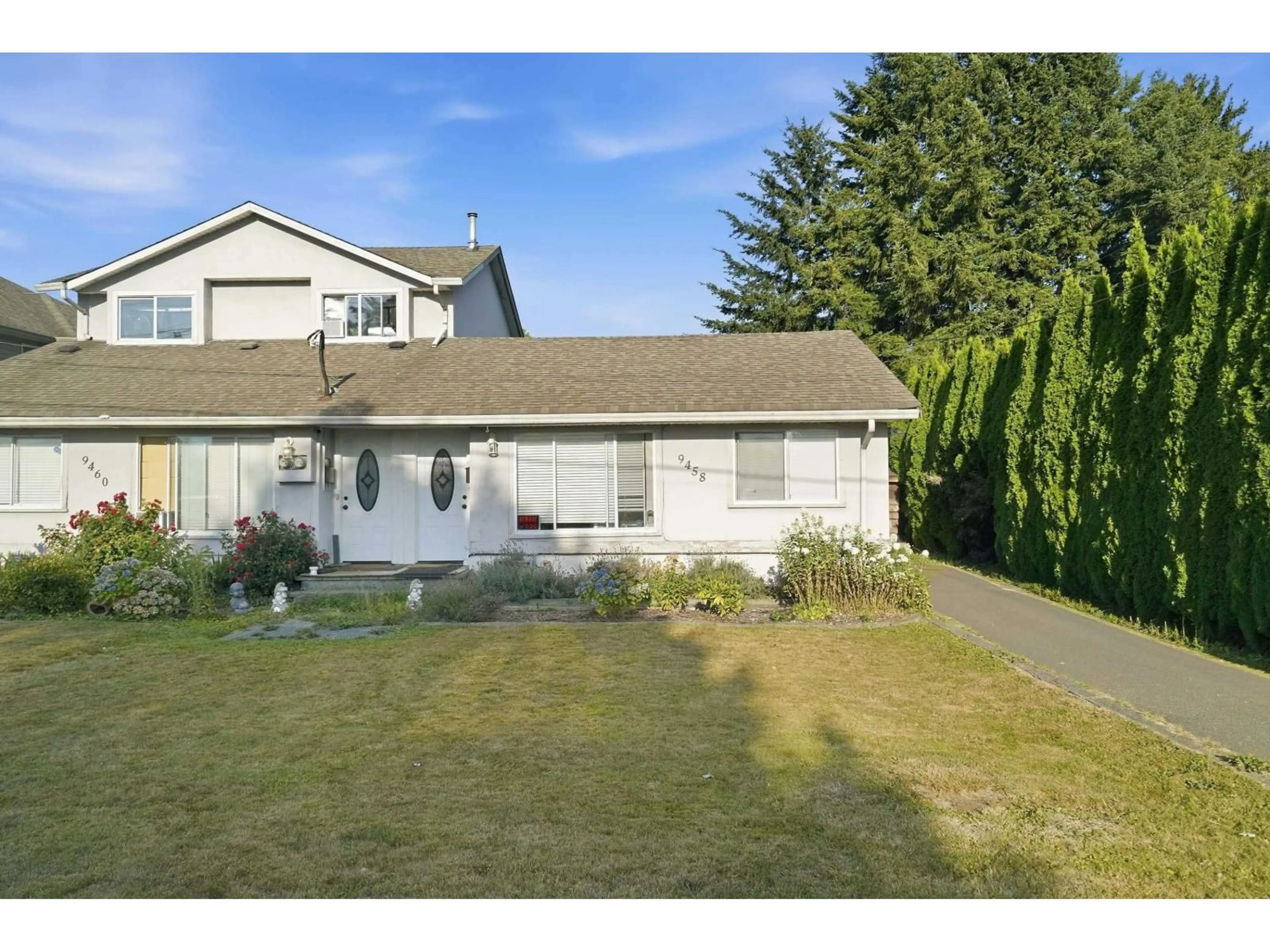 A pic from outside/outdoor area/front of a property/back of a property/a pic from drone, unknown for 9458 MENZIES STREET, Chilliwack British Columbia V2P5Z4