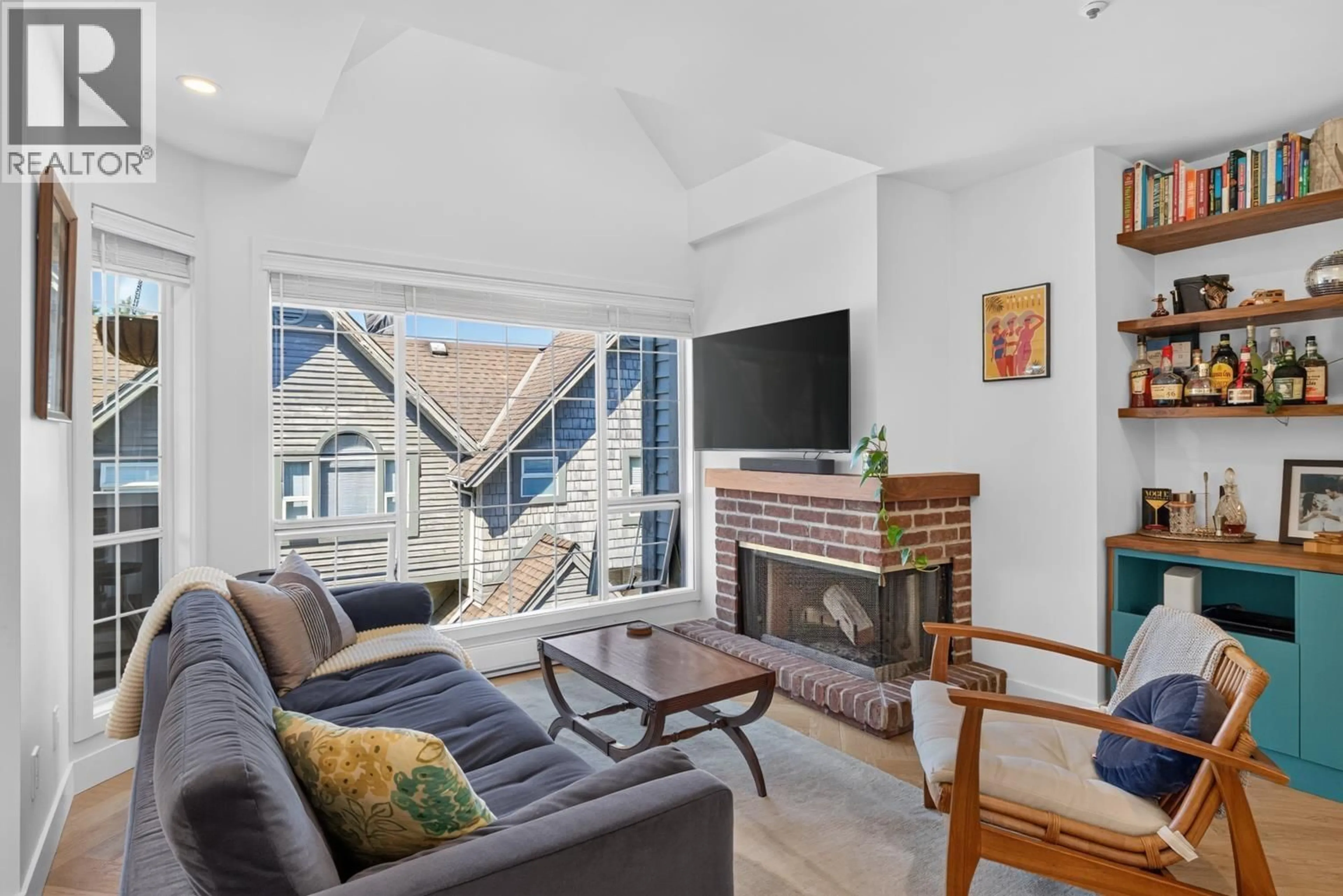 Living room with furniture, unknown for 829 7TH AVENUE, Vancouver British Columbia V5Z1C2