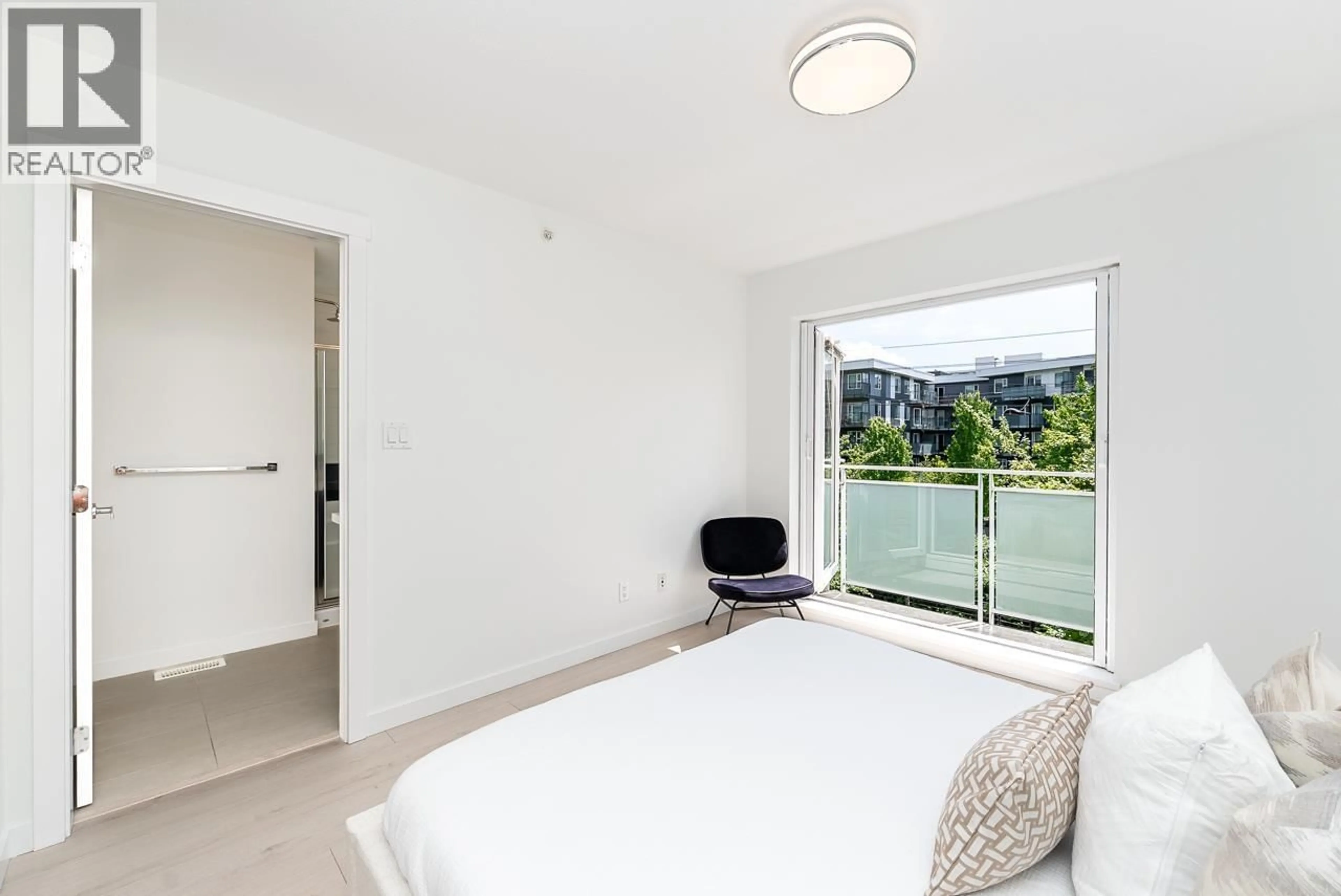 Bedroom with bed, unknown for 3187 KENT AVENUE NORTH, Vancouver British Columbia V5S4Y1