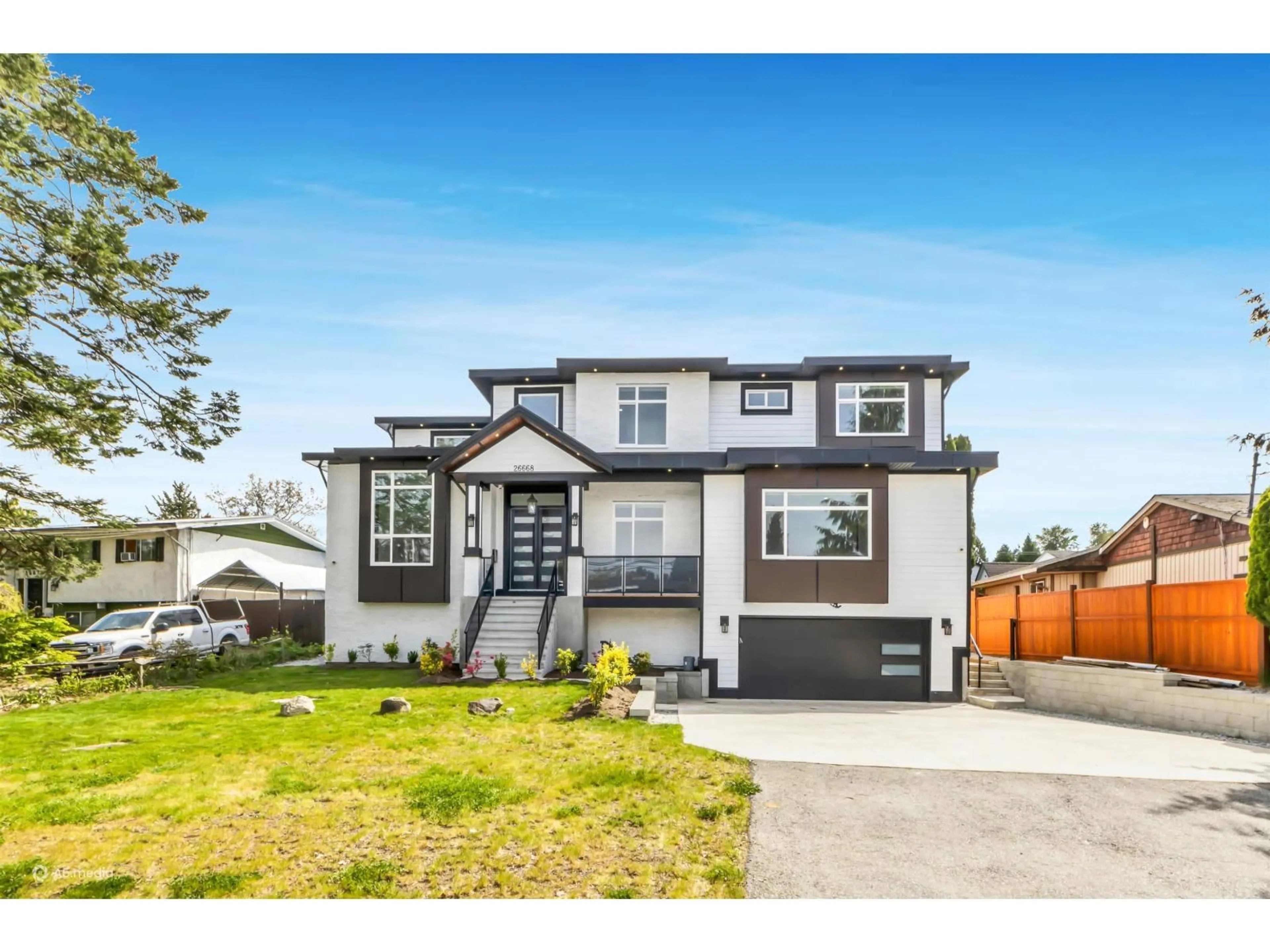 Home with vinyl exterior material, street for 26668 FRASER HIGHWAY, Langley British Columbia V4W3C7