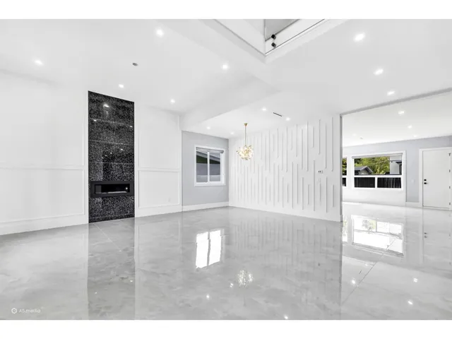 26668 FRASER HIGHWAY, Langley 3