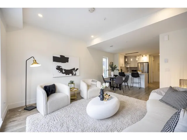 1 - 6328 KING GEORGE BOULEVARD, Surrey 4