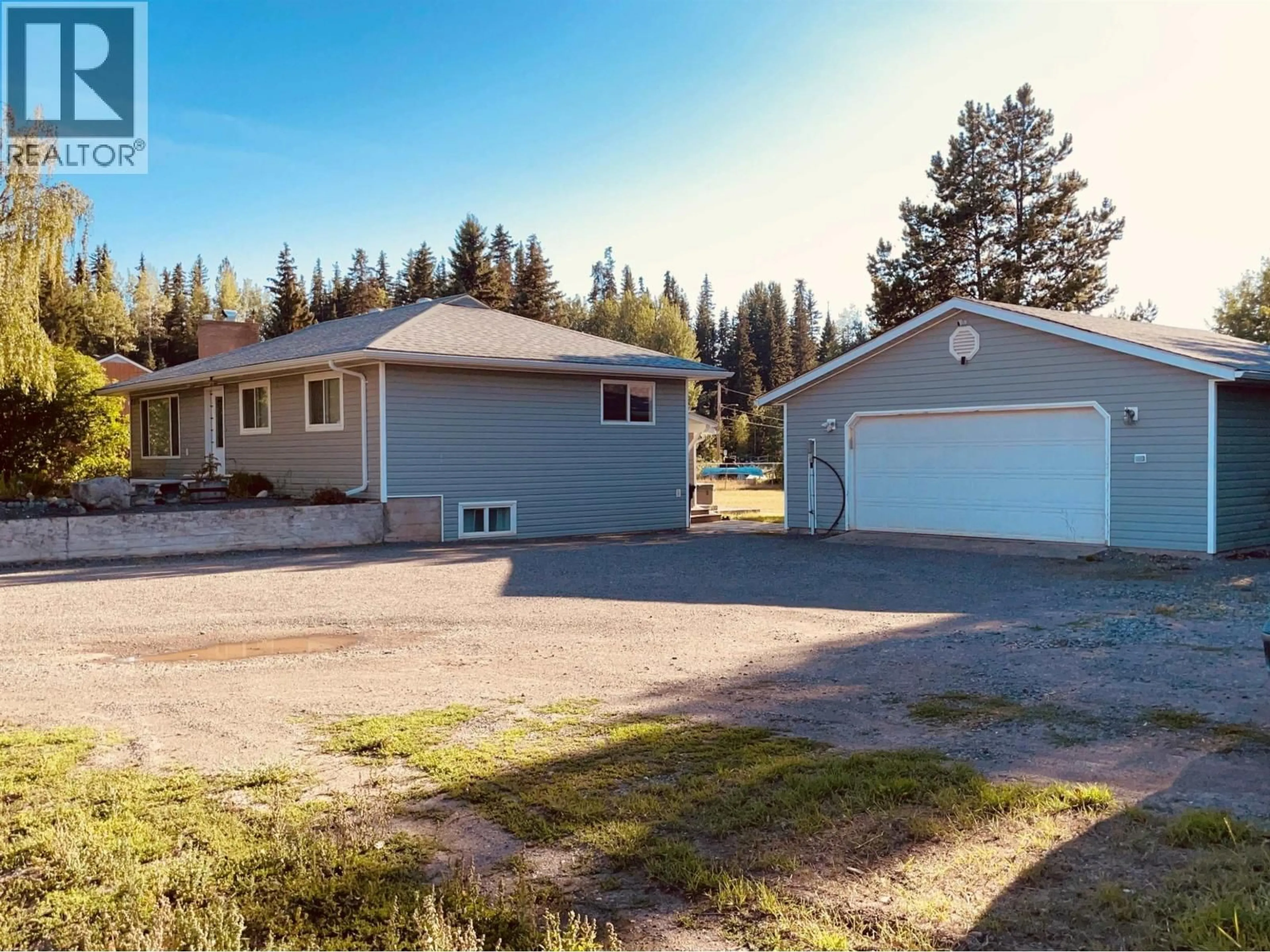 A pic from outside/outdoor area/front of a property/back of a property/a pic from drone, street for 2181 TWEEDIE AVENUE, Houston British Columbia V0J1Z0
