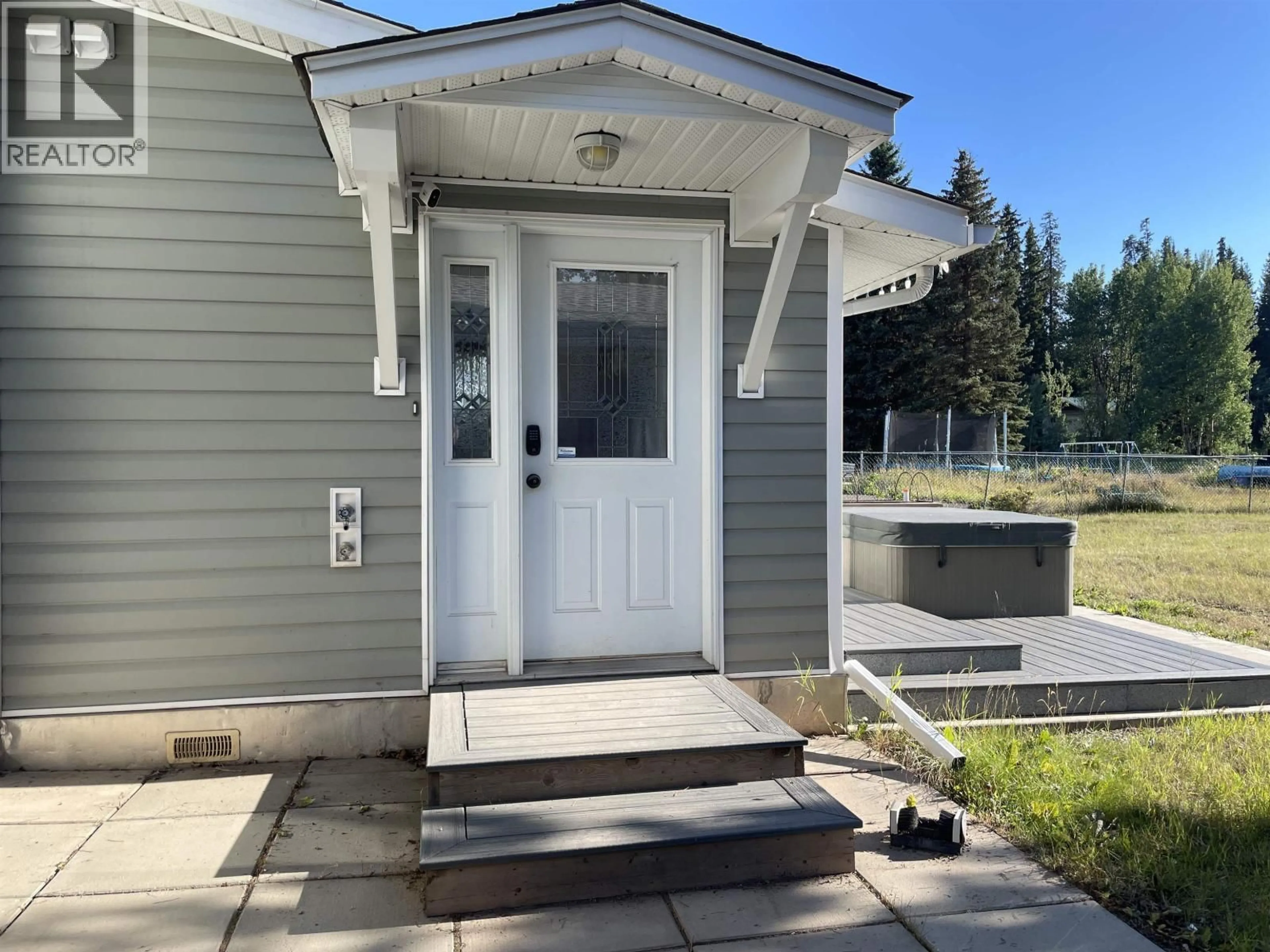 Indoor entryway for 2181 TWEEDIE AVENUE, Houston British Columbia V0J1Z0
