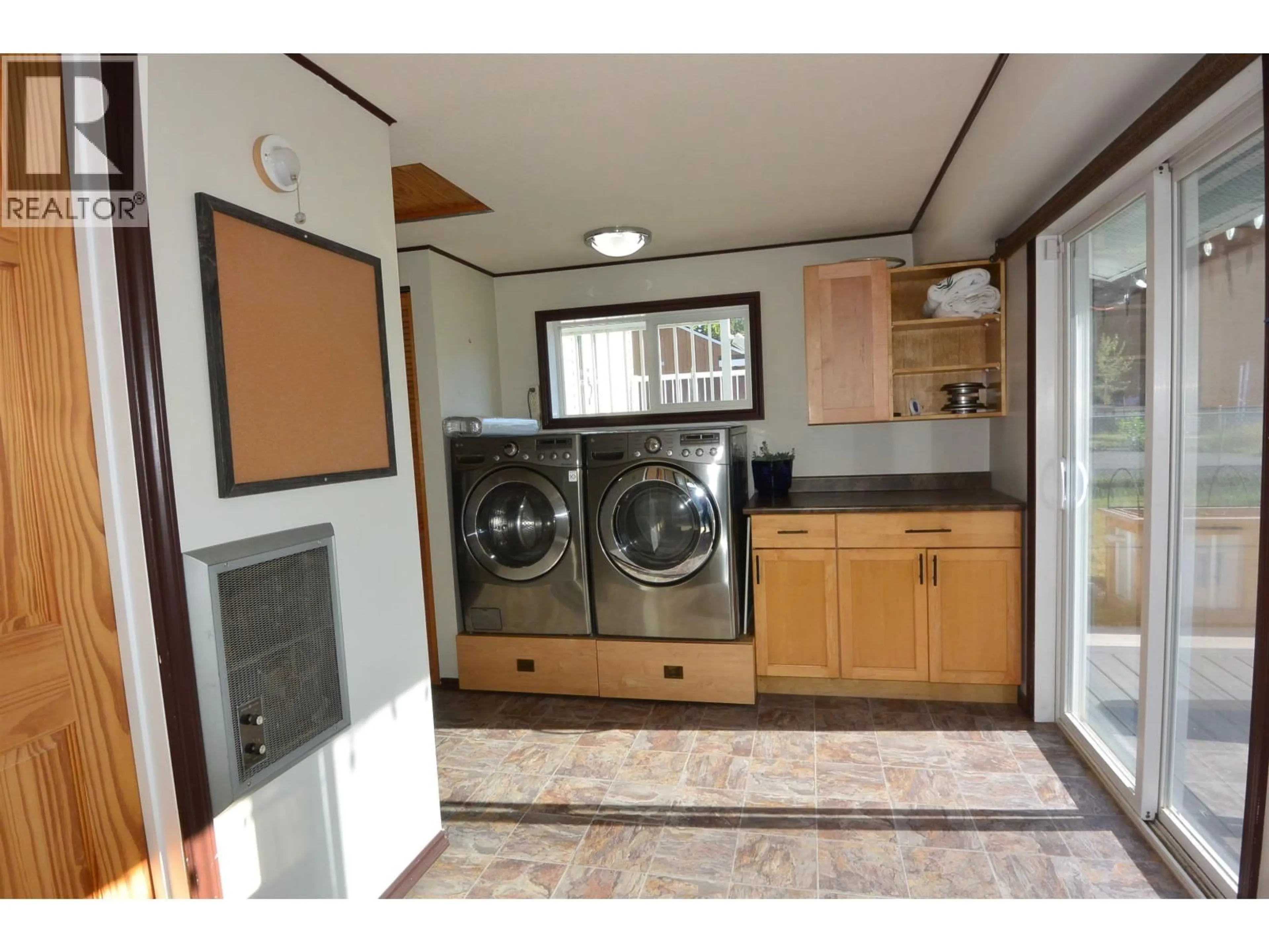 Kitchen with laundary machines, unknown for 2181 TWEEDIE AVENUE, Houston British Columbia V0J1Z0