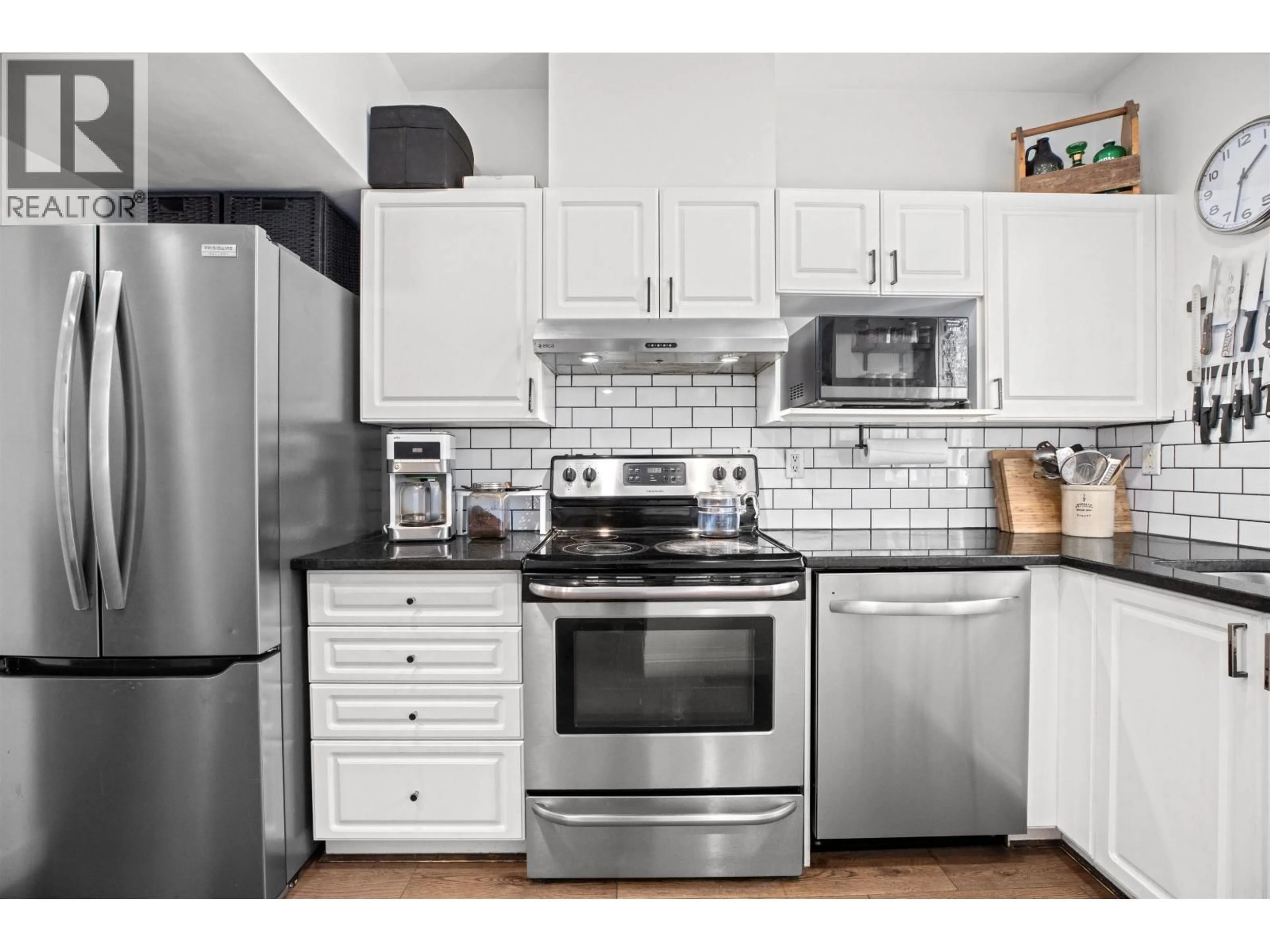 Standard kitchen, unknown for 2826 KENT AVENUE, Vancouver British Columbia V5S4T4