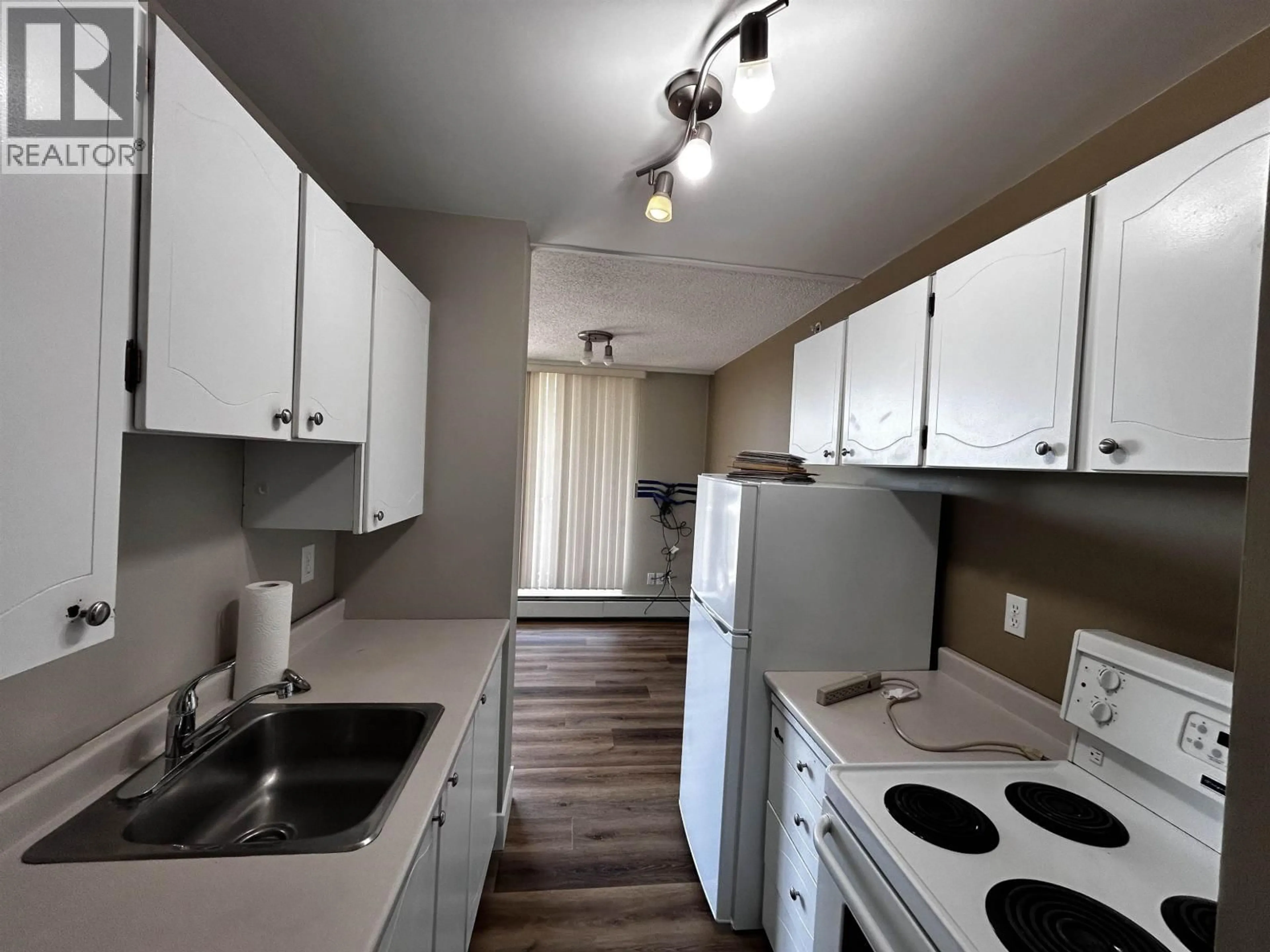 Standard kitchen, unknown for 908 - 1501 QUEENSWAY STREET, Prince George British Columbia V2L1L5