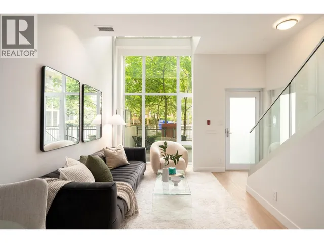 149 1ST AVENUE, Vancouver 4