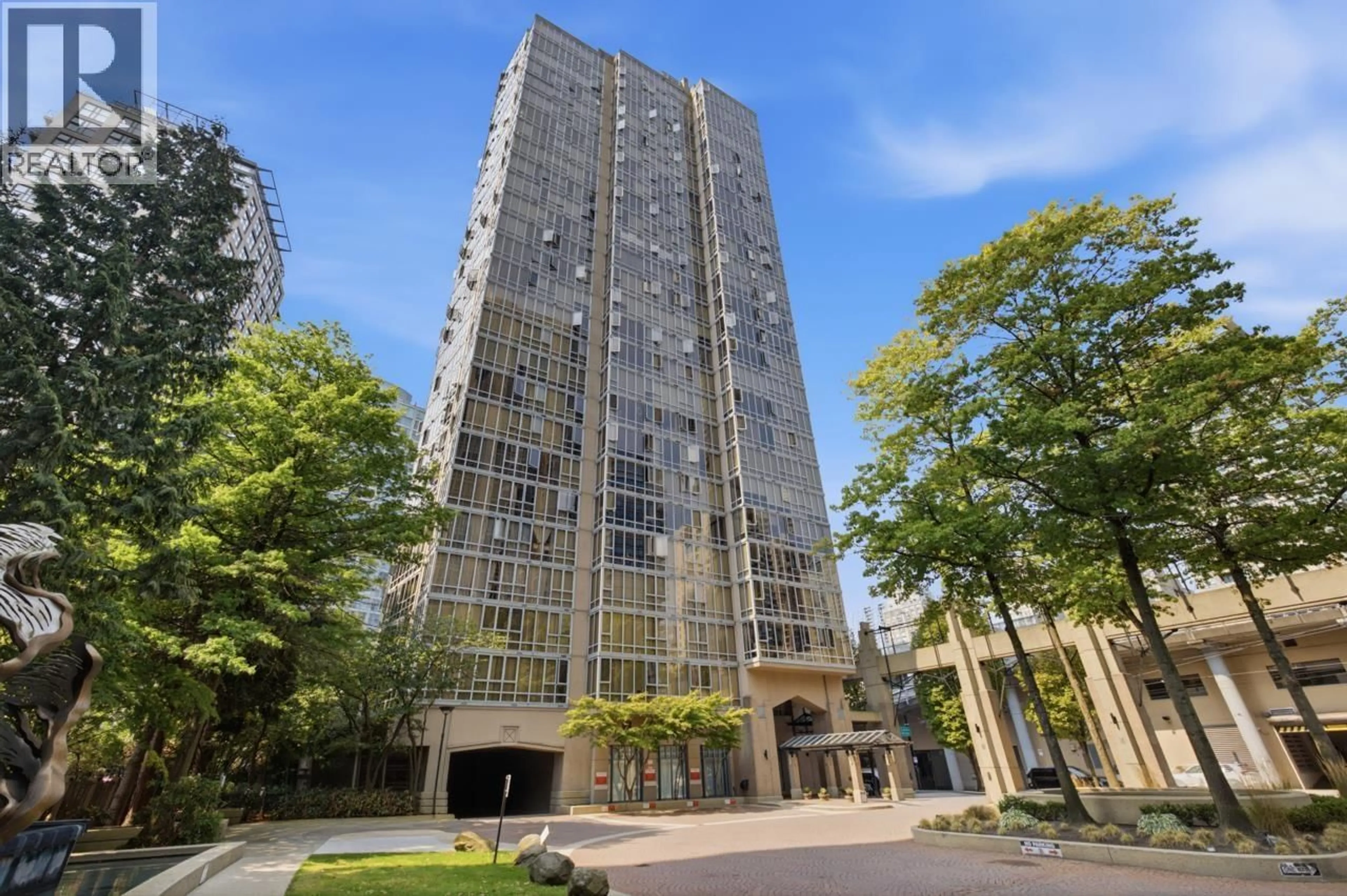 Indoor foyer for 804 - 950 CAMBIE STREET, Vancouver British Columbia V6B5X5