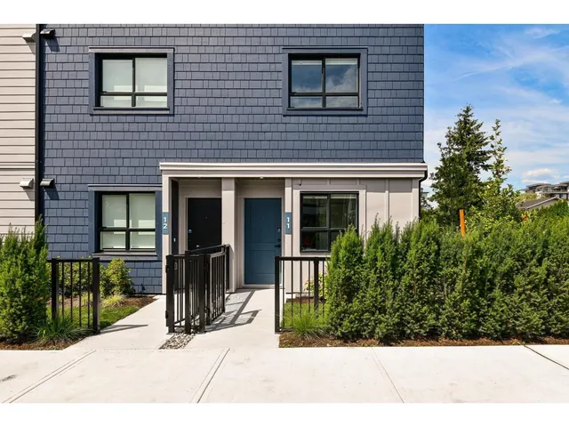 7 - 33520 KINGSTON AVENUE, Abbotsford 1