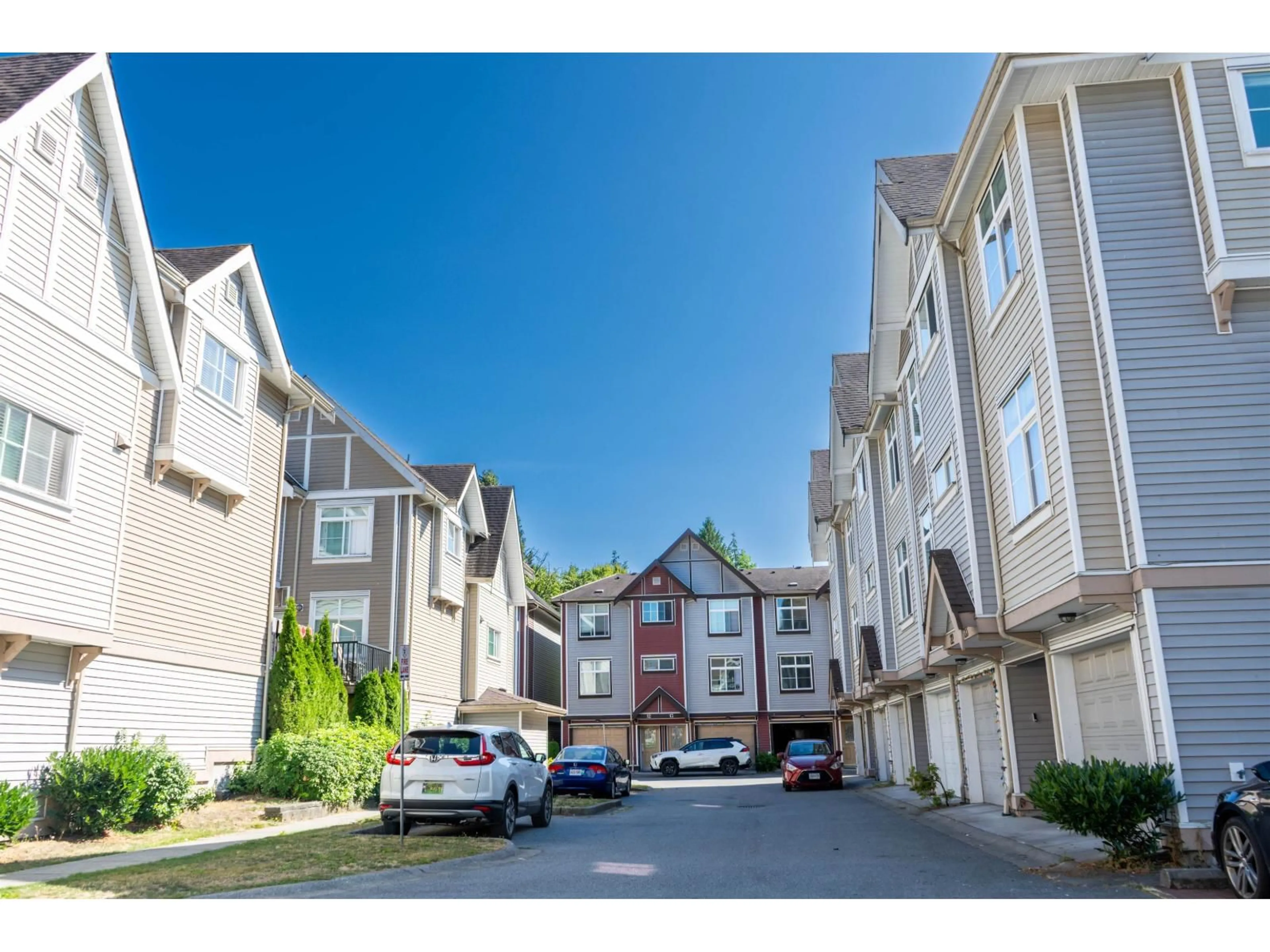 A pic from outside/outdoor area/front of a property/back of a property/a pic from drone, unknown for 23 - 9405 121 STREET, Surrey British Columbia V3V0A9