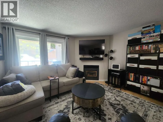 202 - 3033 OSPIKA BOULEVARD, Prince George 3