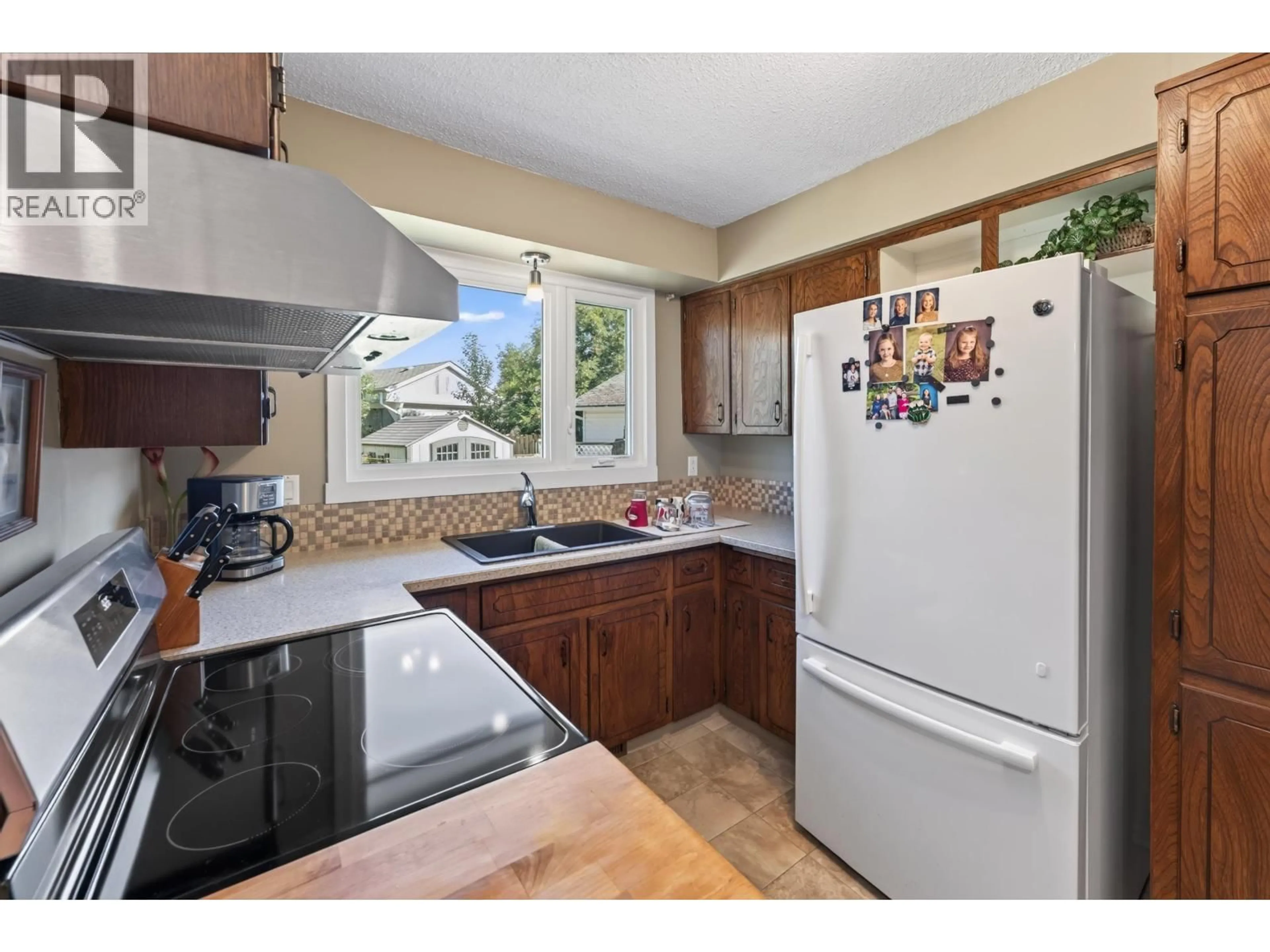 Standard kitchen, unknown for 2460 DEVONSHIRE CRESCENT, Prince George British Columbia V2N1C8