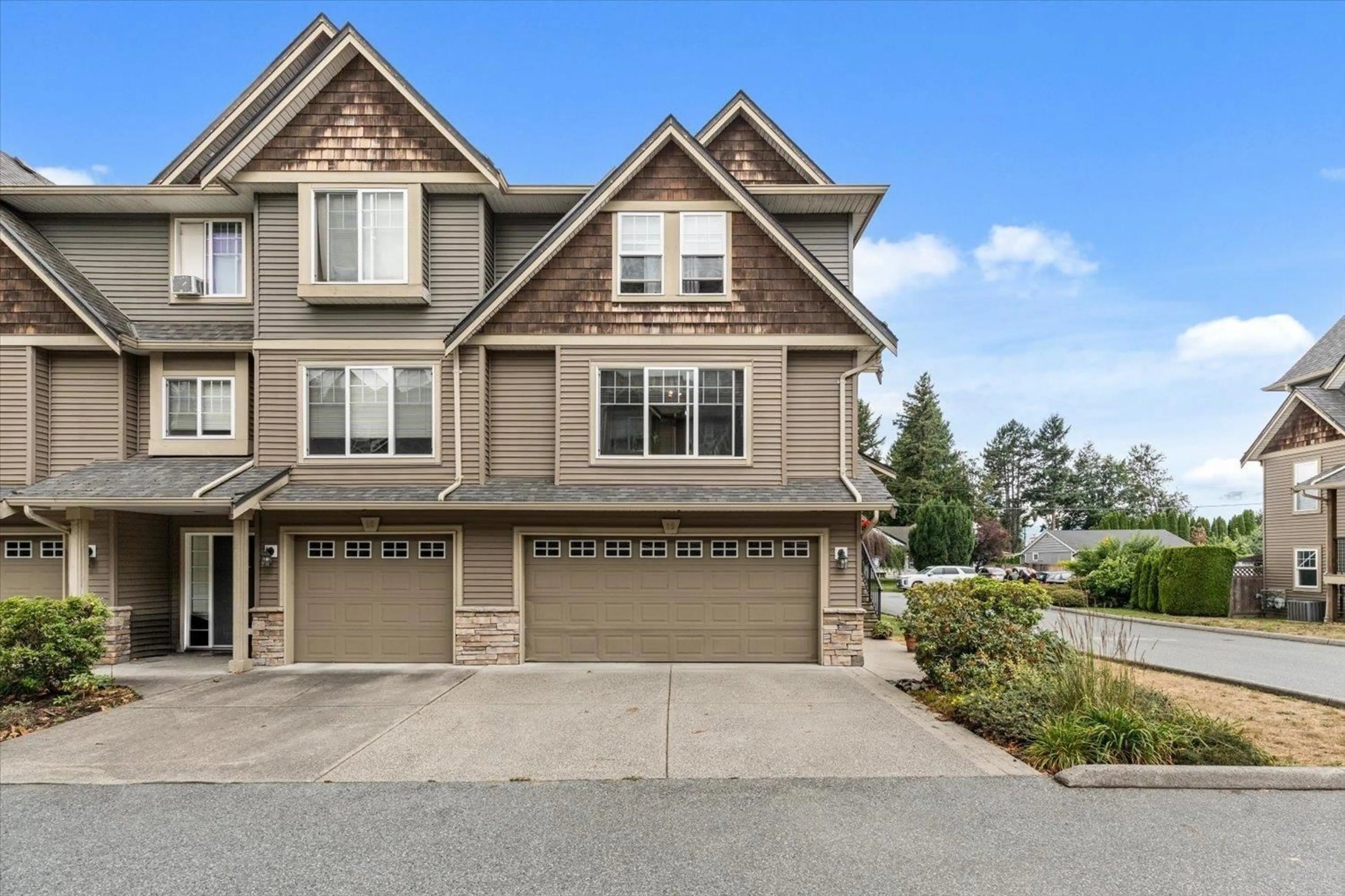 Home with vinyl exterior material, unknown for 19 - 8830 NOWELL STREET, Chilliwack British Columbia V2P0A6