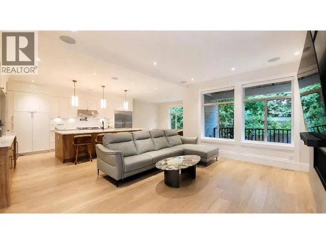 3555 MONSON CRESCENT, Coquitlam 5
