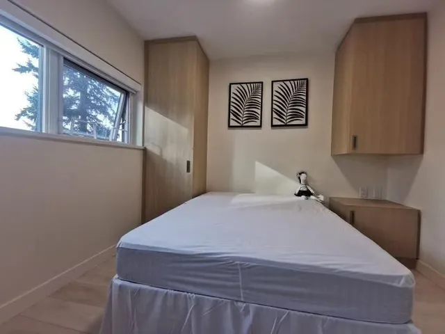 TH12 - 10388 133 STREET, Surrey 2