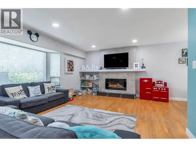 21652 121 AVENUE, Maple Ridge 3