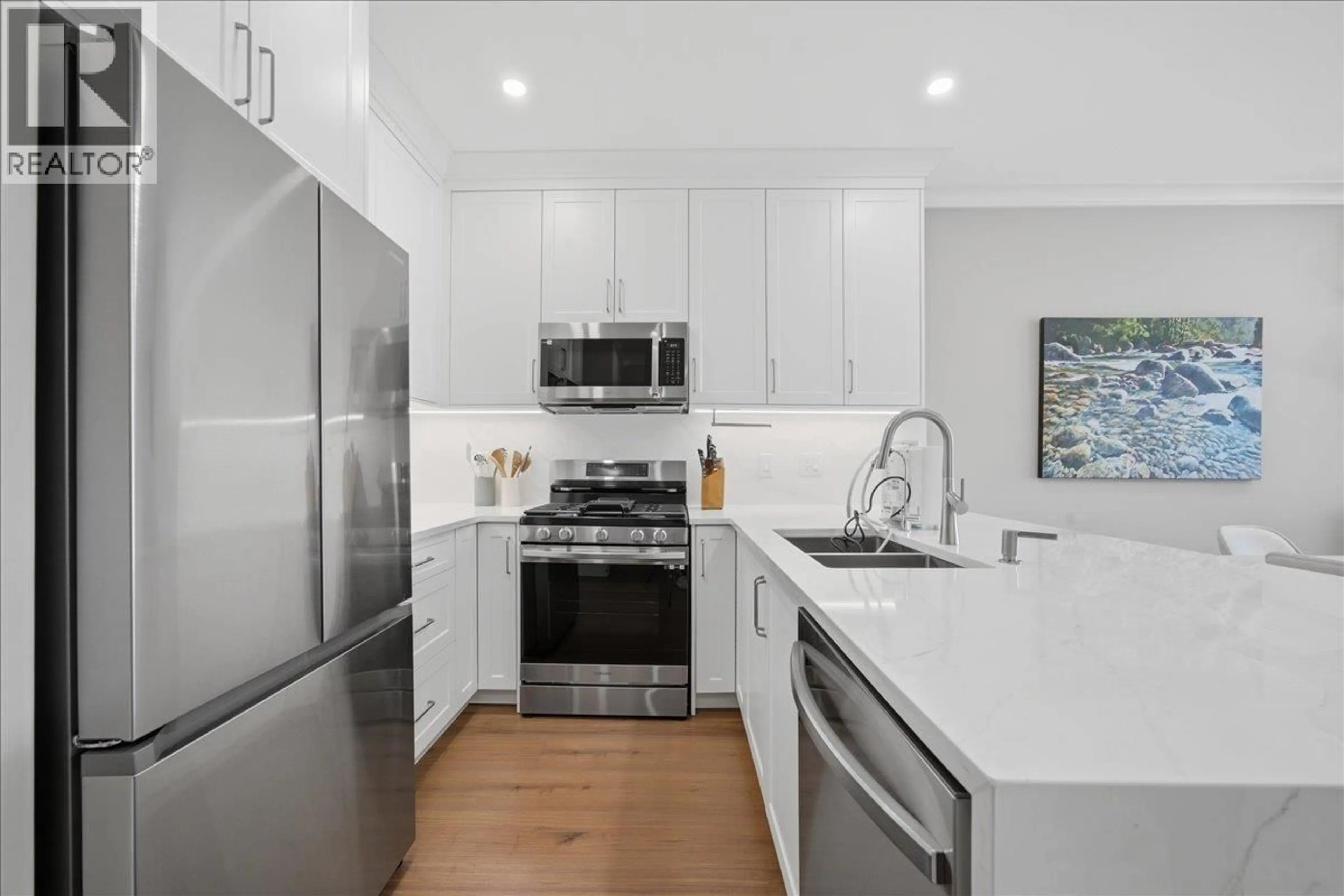 Contemporary kitchen, unknown for 306 - 4280 MONCTON STREET, Richmond British Columbia V7E6T4