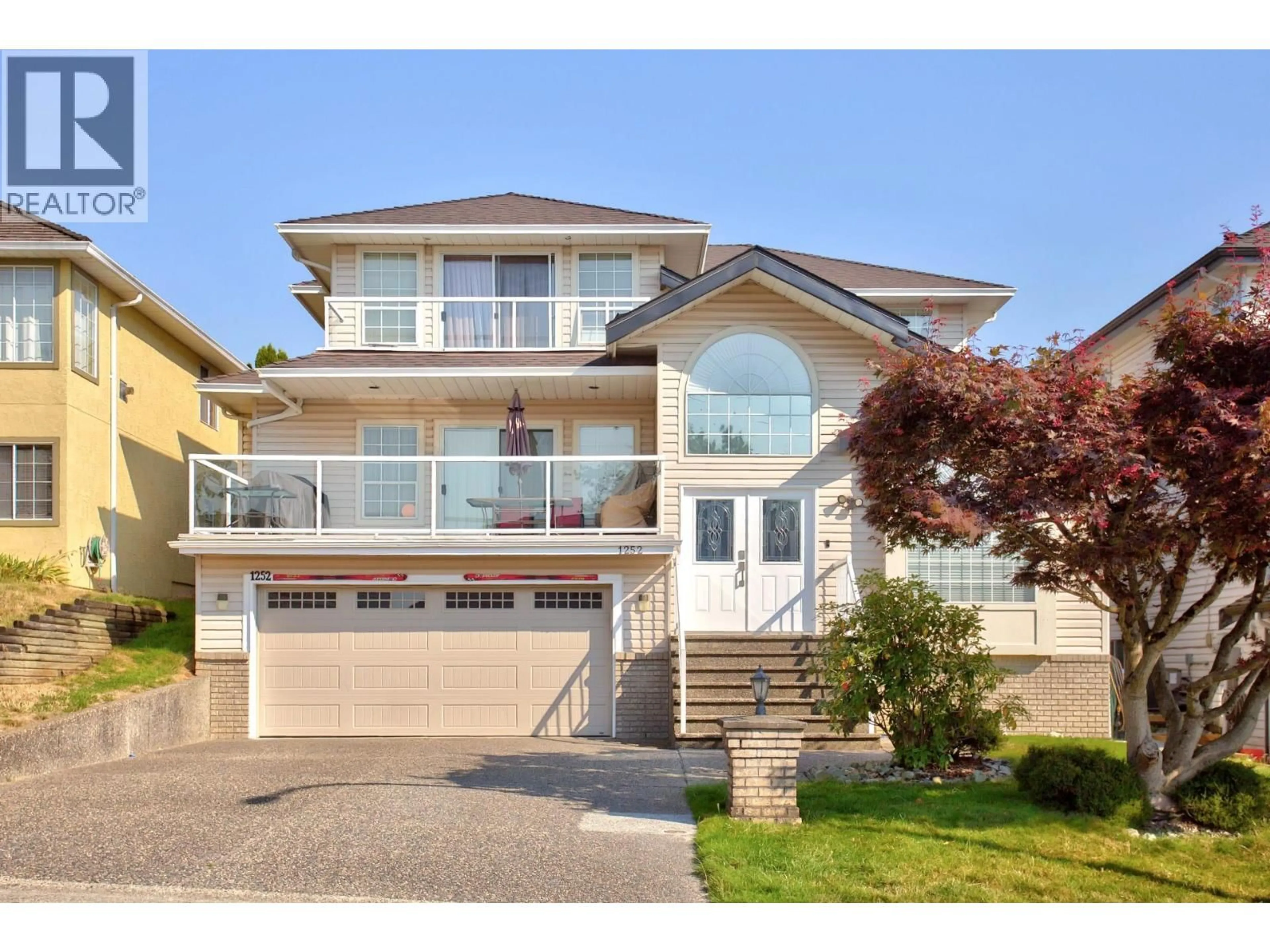 Home with vinyl exterior material, street for 1252 DEWAR WAY, Port Coquitlam British Columbia V3C5Z1