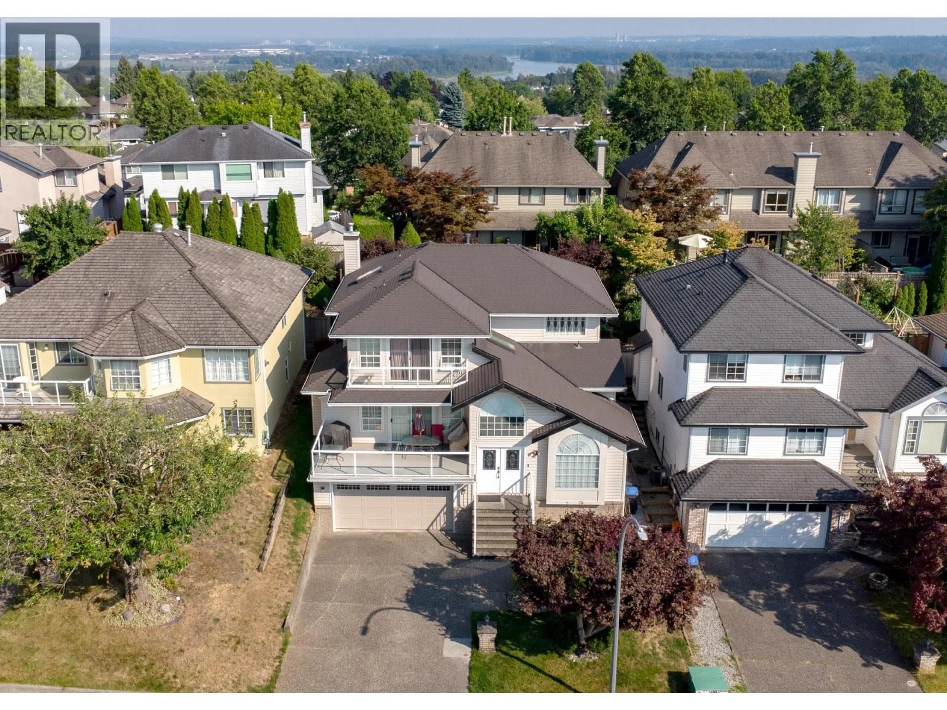 A pic from outside/outdoor area/front of a property/back of a property/a pic from drone, unknown for 1252 DEWAR WAY, Port Coquitlam British Columbia V3C5Z1