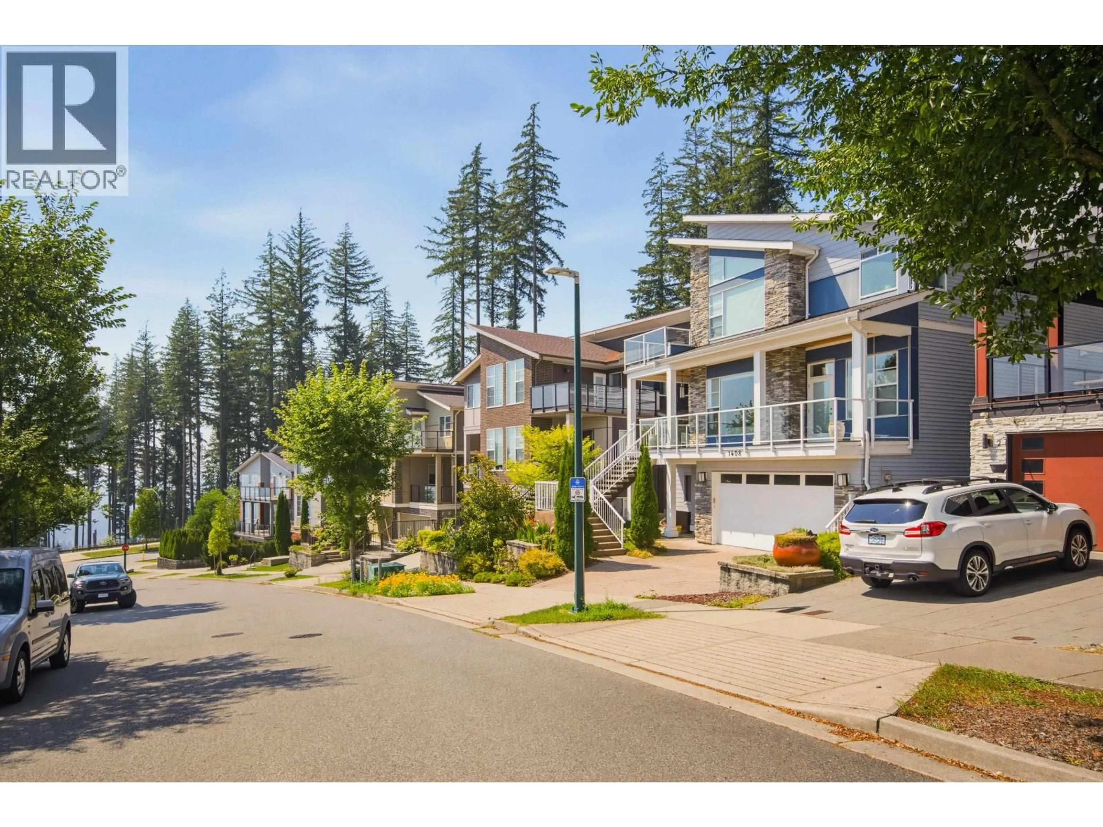 A pic from outside/outdoor area/front of a property/back of a property/a pic from drone, mountain view for 1408 STRAWLINE HILL STREET, Coquitlam British Columbia V3E0L5