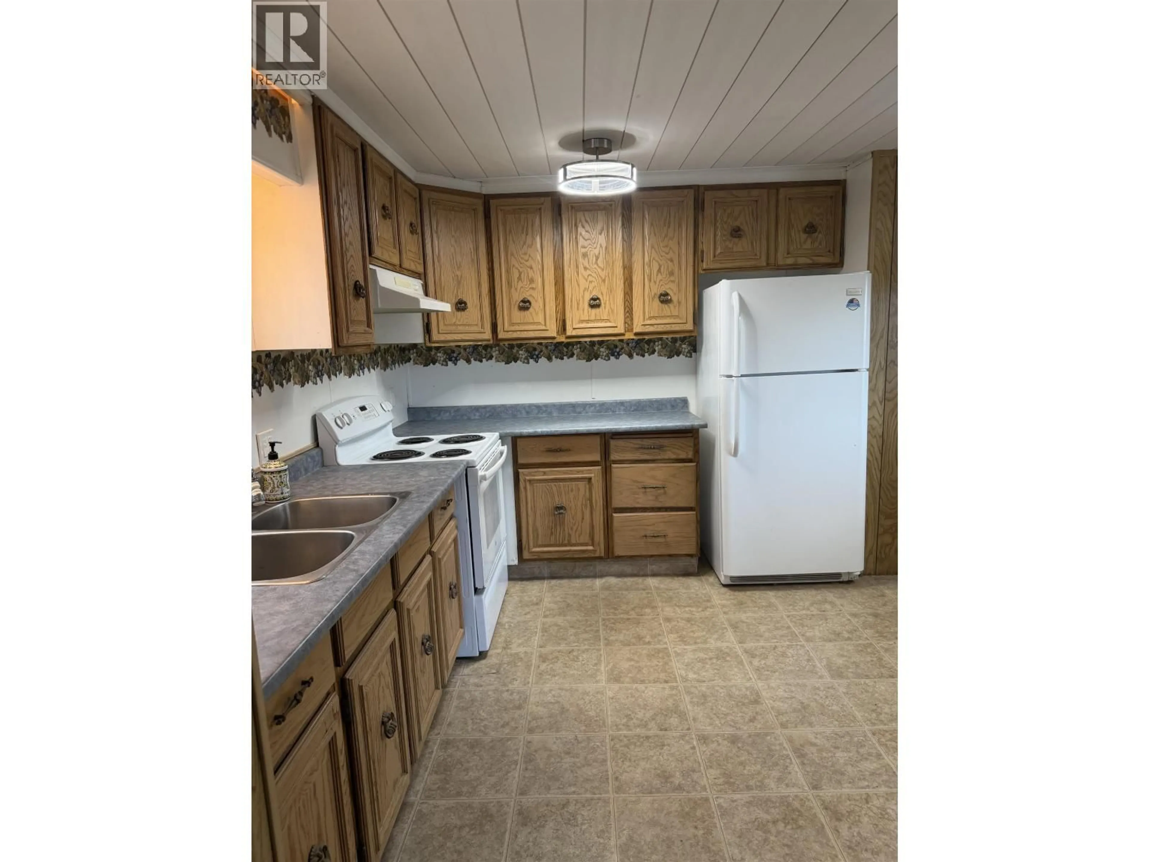 Standard kitchen, unknown for 9087 NIELSON ROAD, Prince George British Columbia V2K5T6