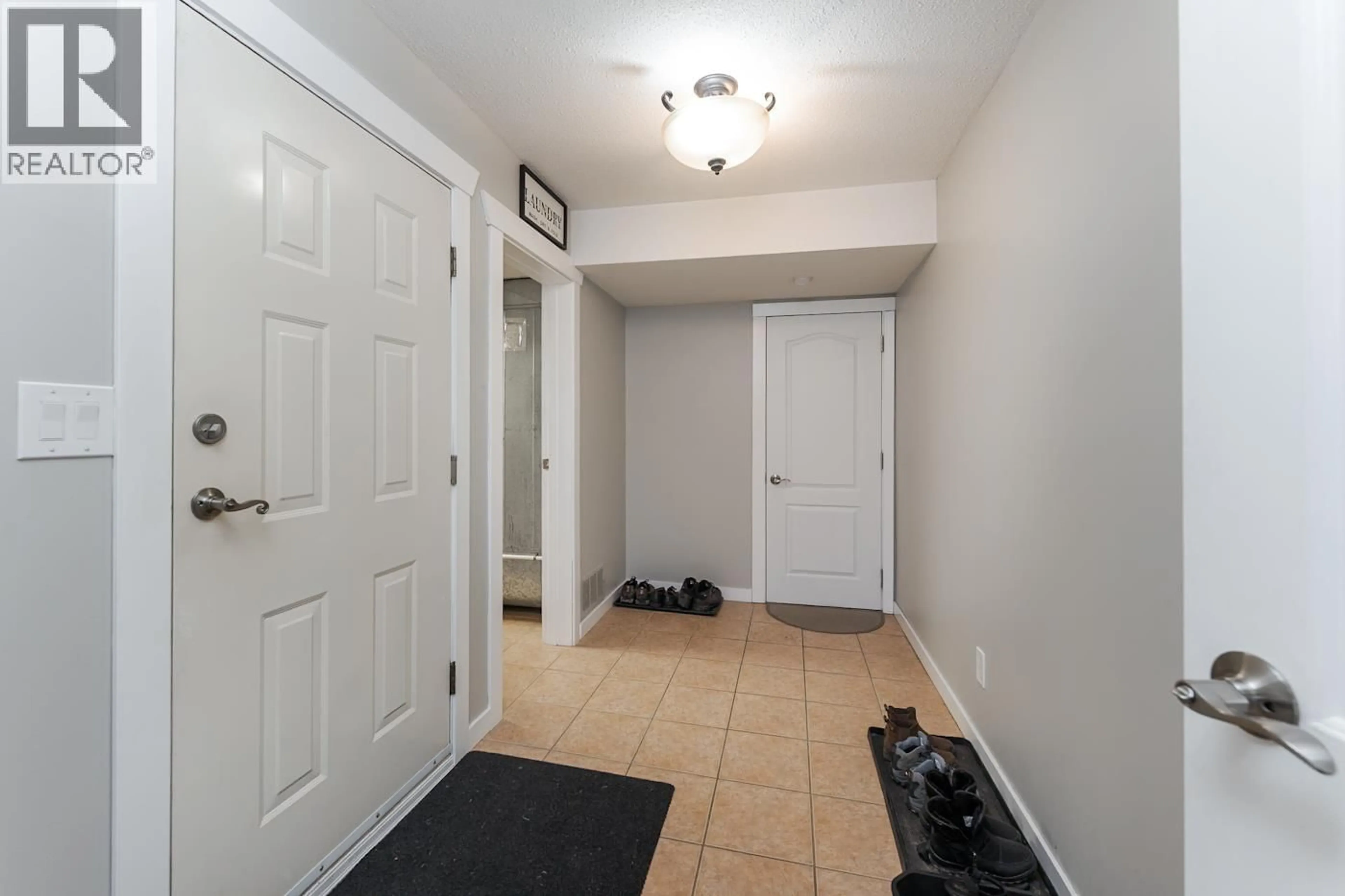 Indoor entryway for 7567 ST KEVIN PLACE, Prince George British Columbia V2N4L3