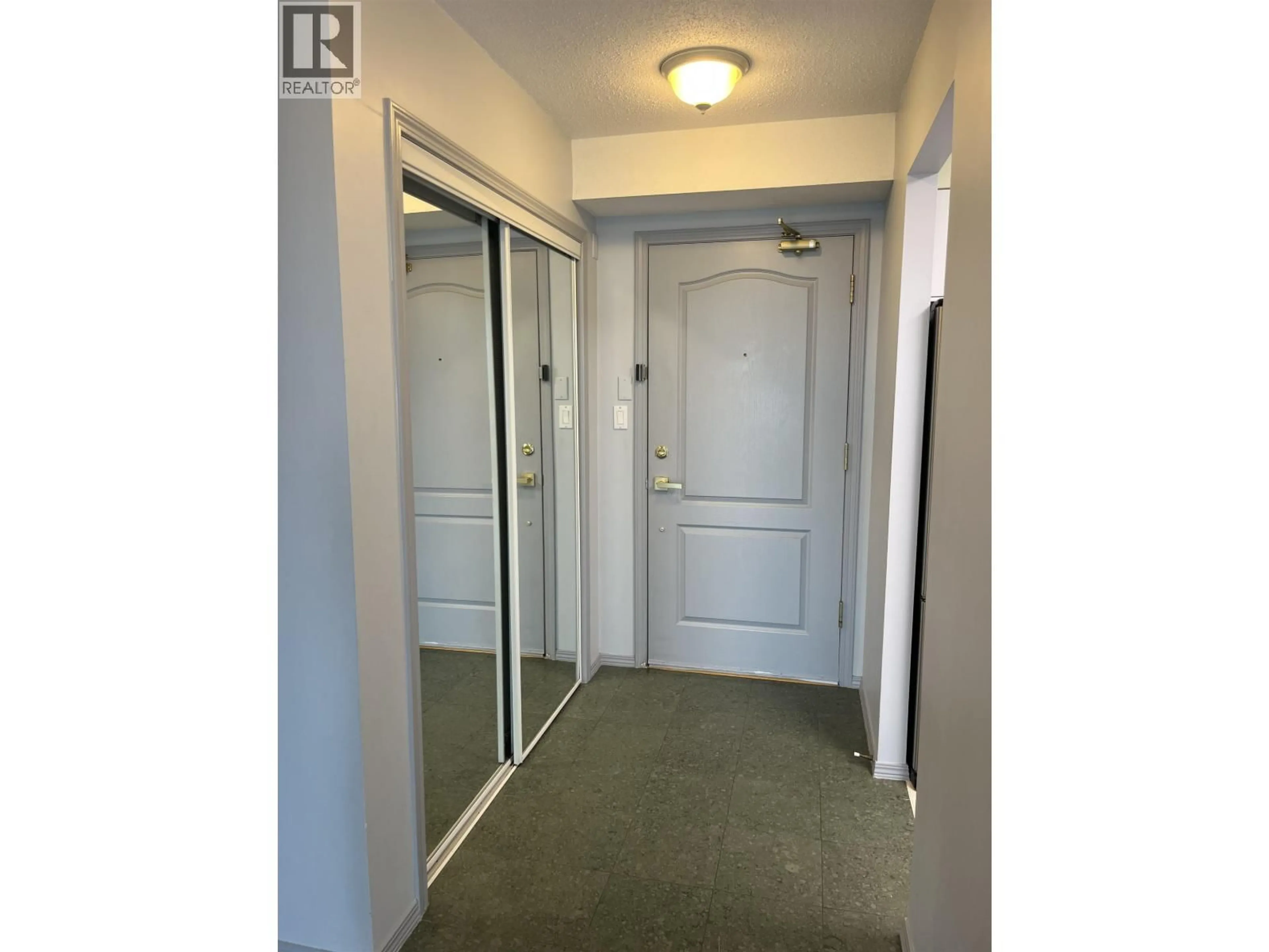 Indoor entryway for 1105 - 5833 WILSON AVENUE, Burnaby British Columbia V5H4R8